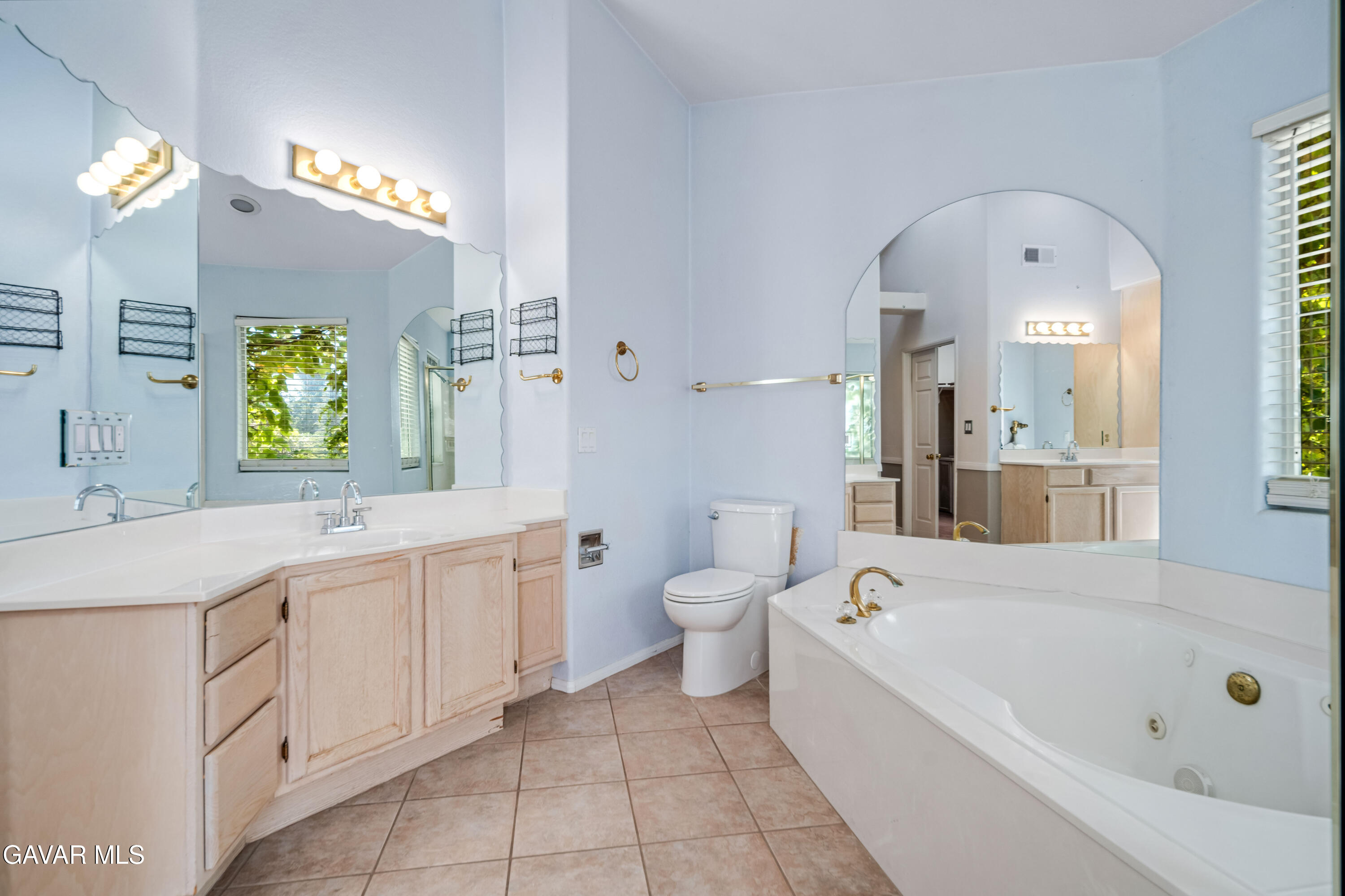14738 Flintstone Drive Property Photo 35