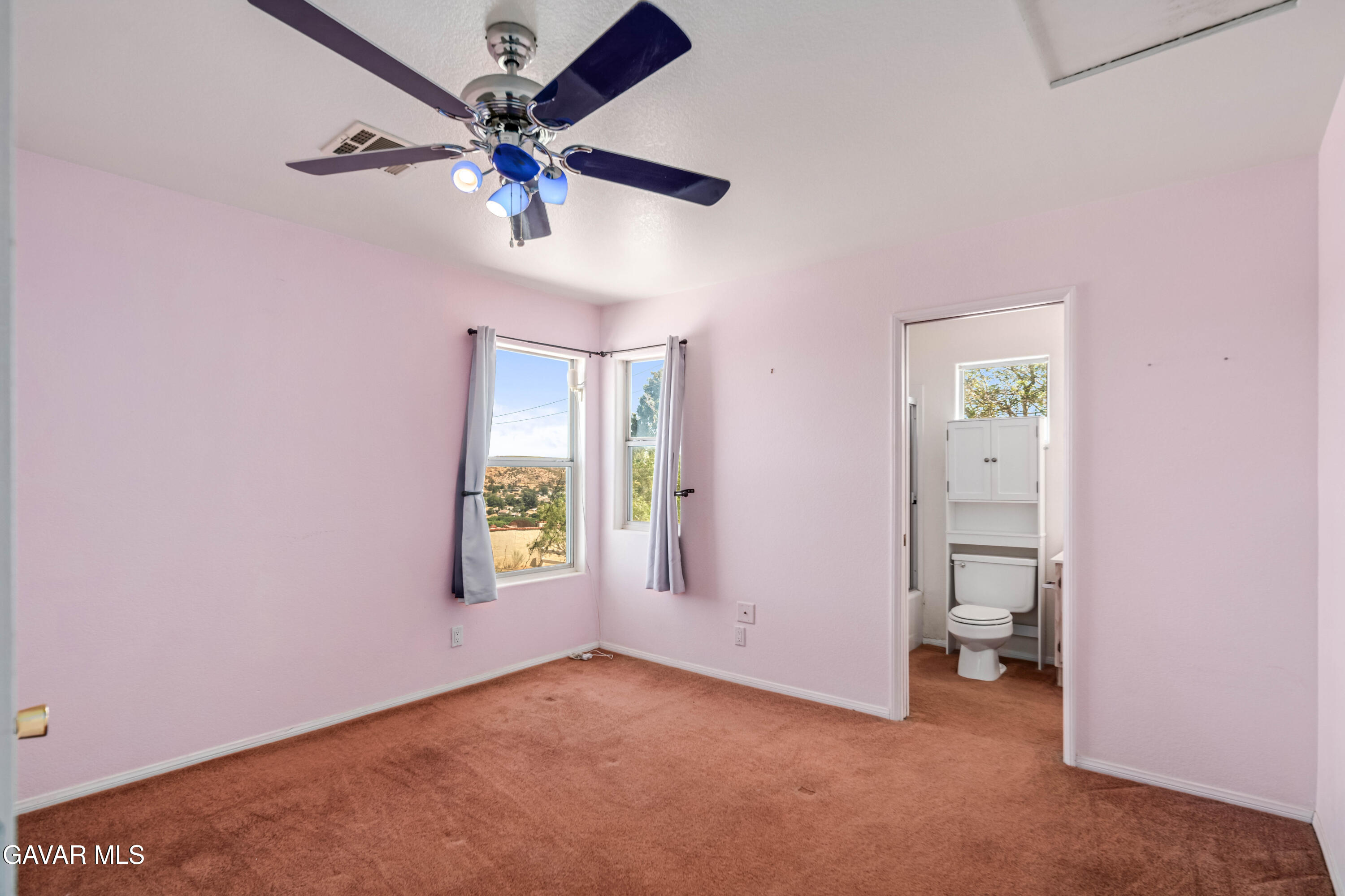 14738 Flintstone Drive Property Photo 37