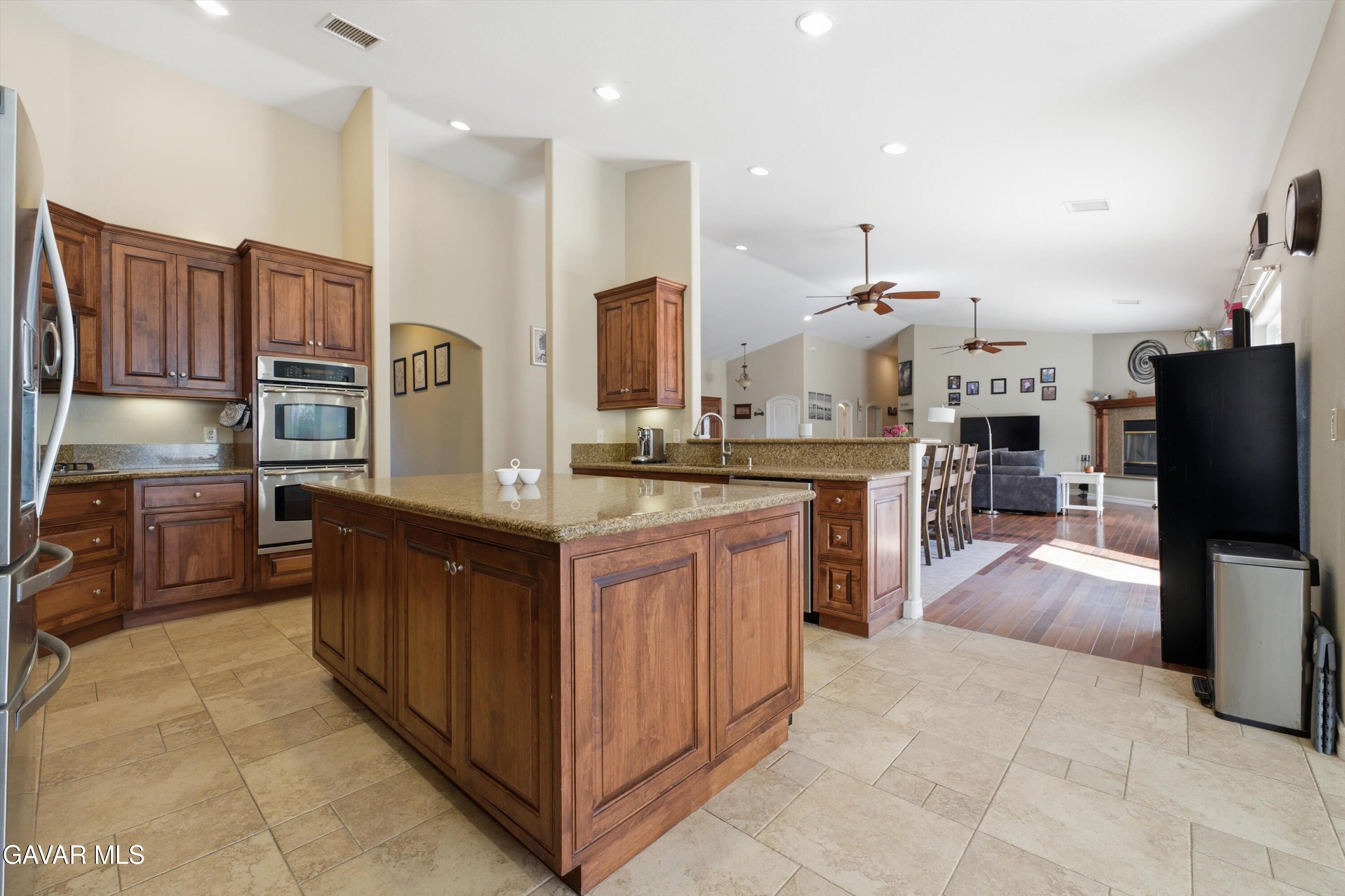 42165 Silver Puffs Drive Property Photo 18