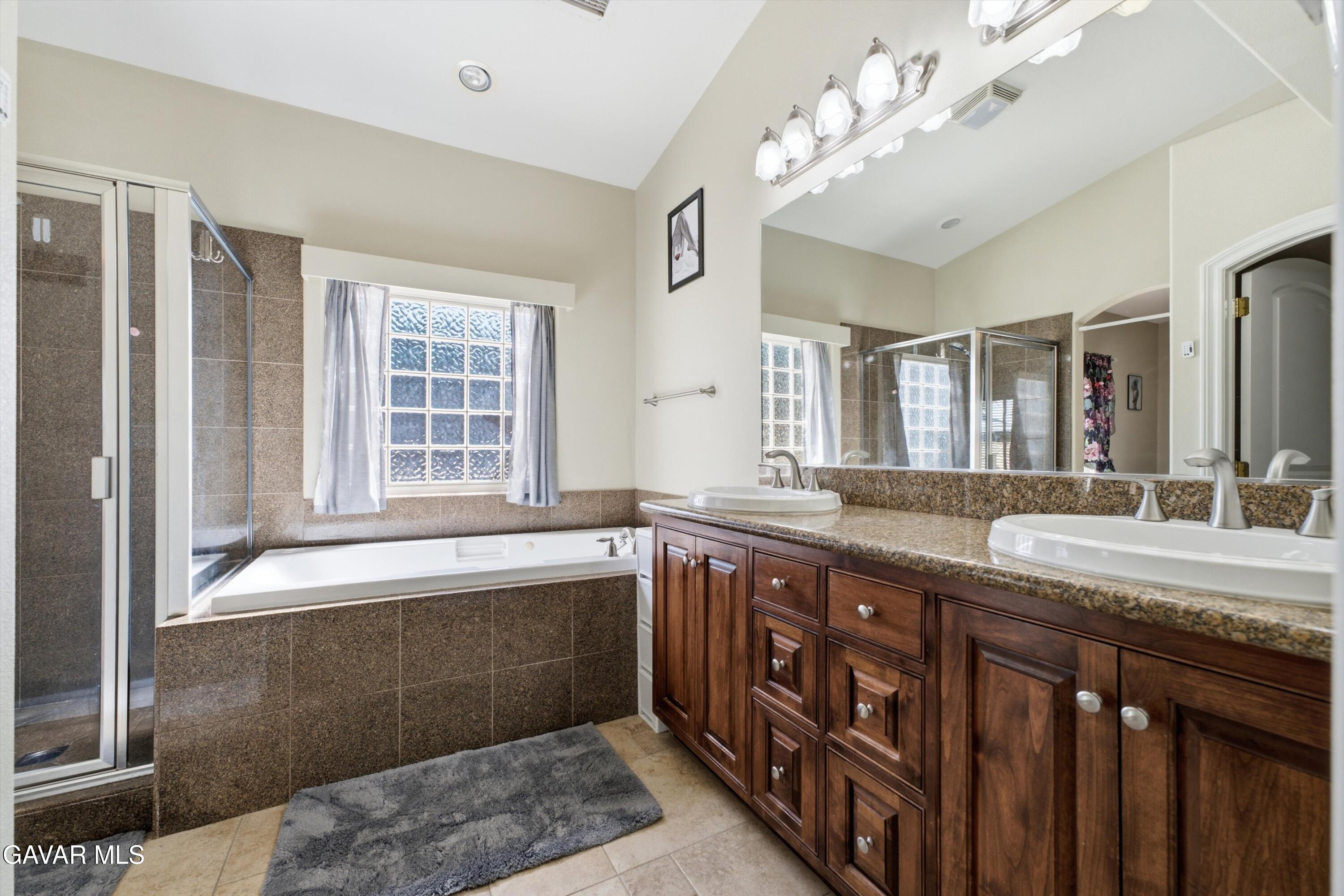 42165 Silver Puffs Drive Property Photo 21