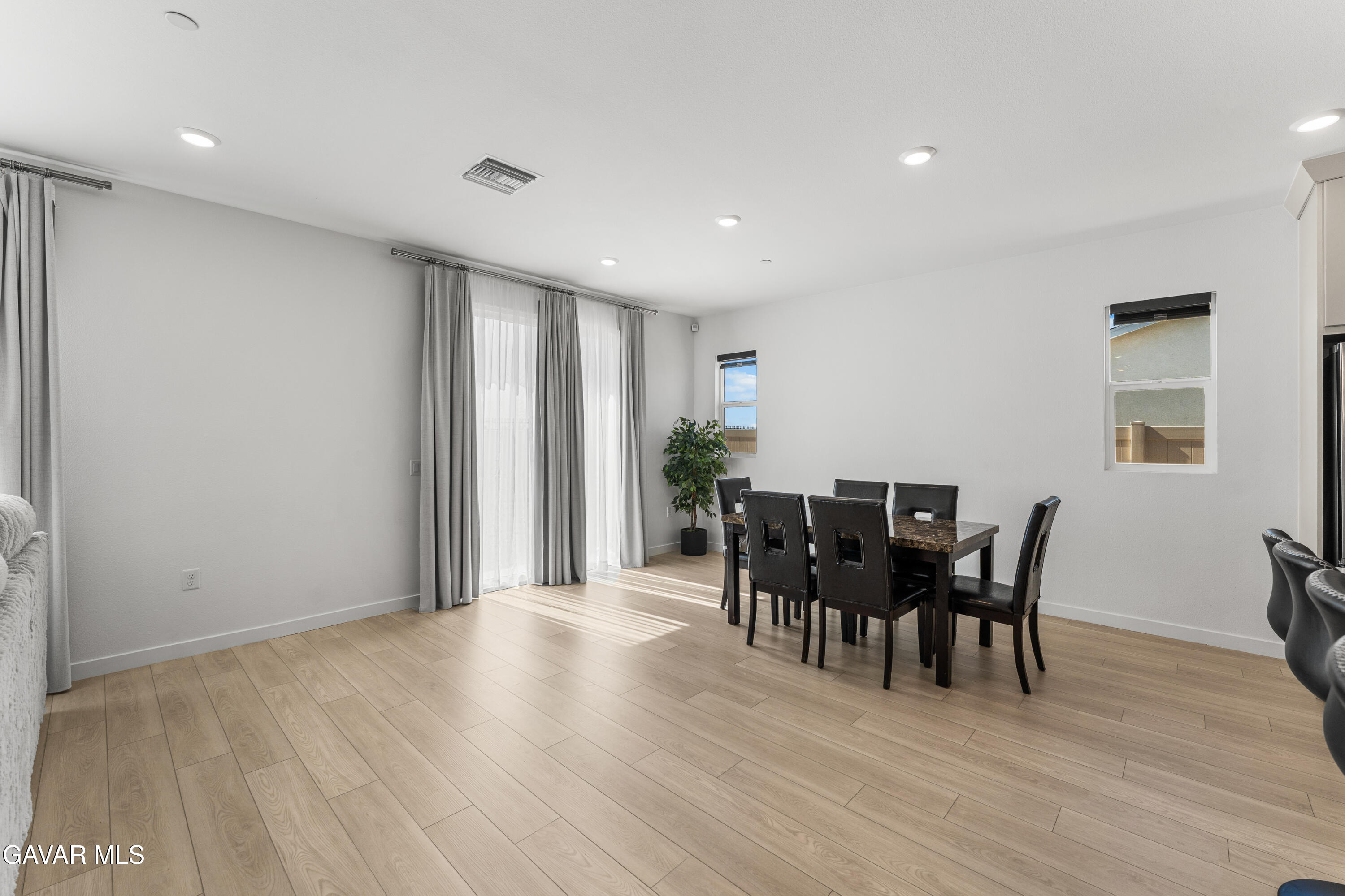42831 Coronet Drive Property Photo 17