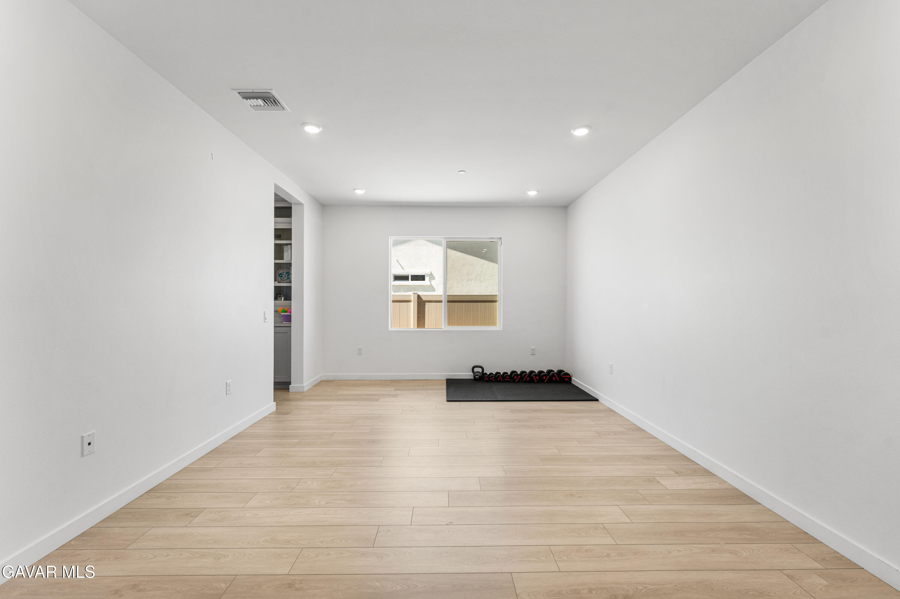 42831 Coronet Drive Property Photo 20