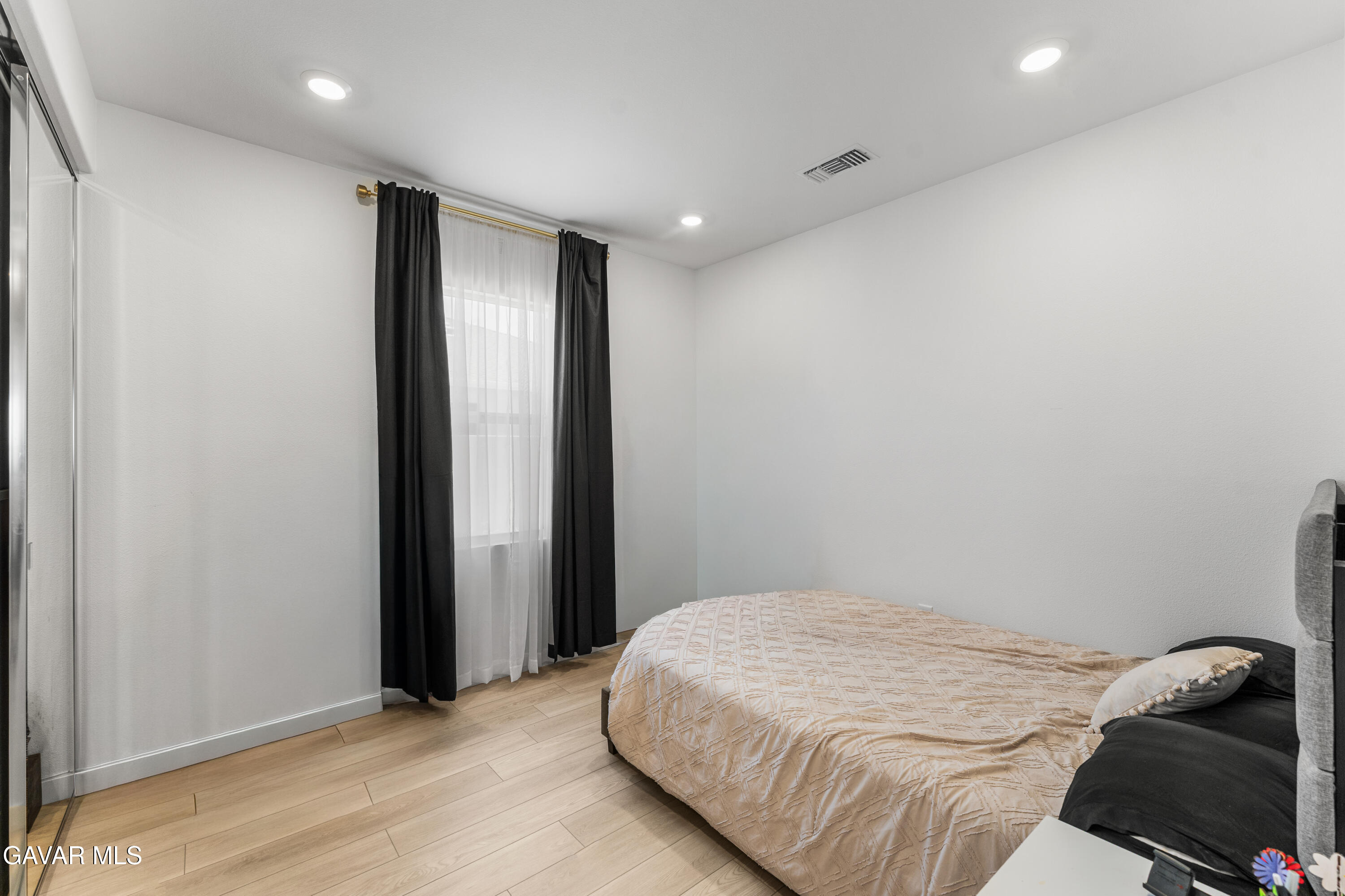42831 Coronet Drive Property Photo 28