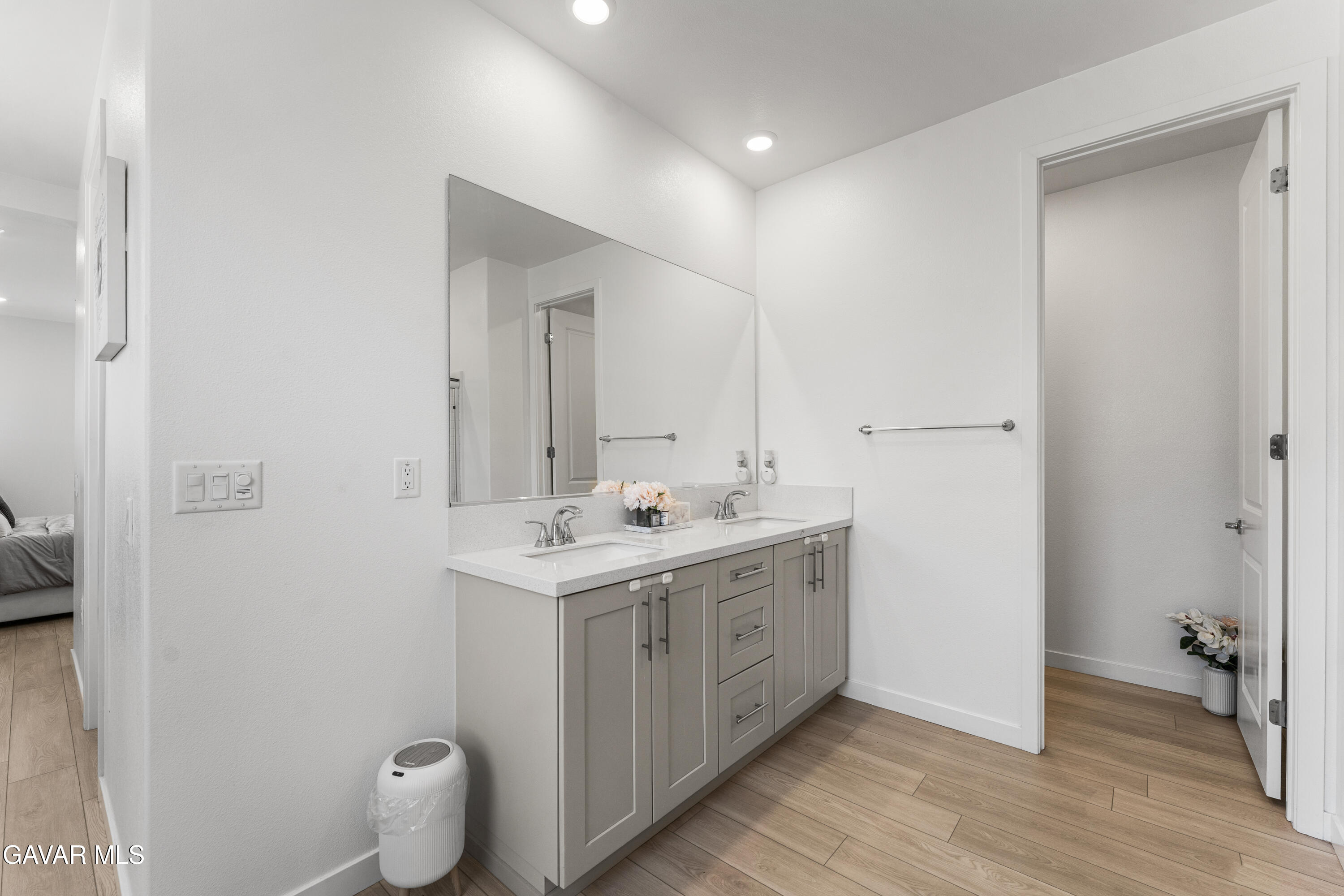 42831 Coronet Drive Property Photo 34