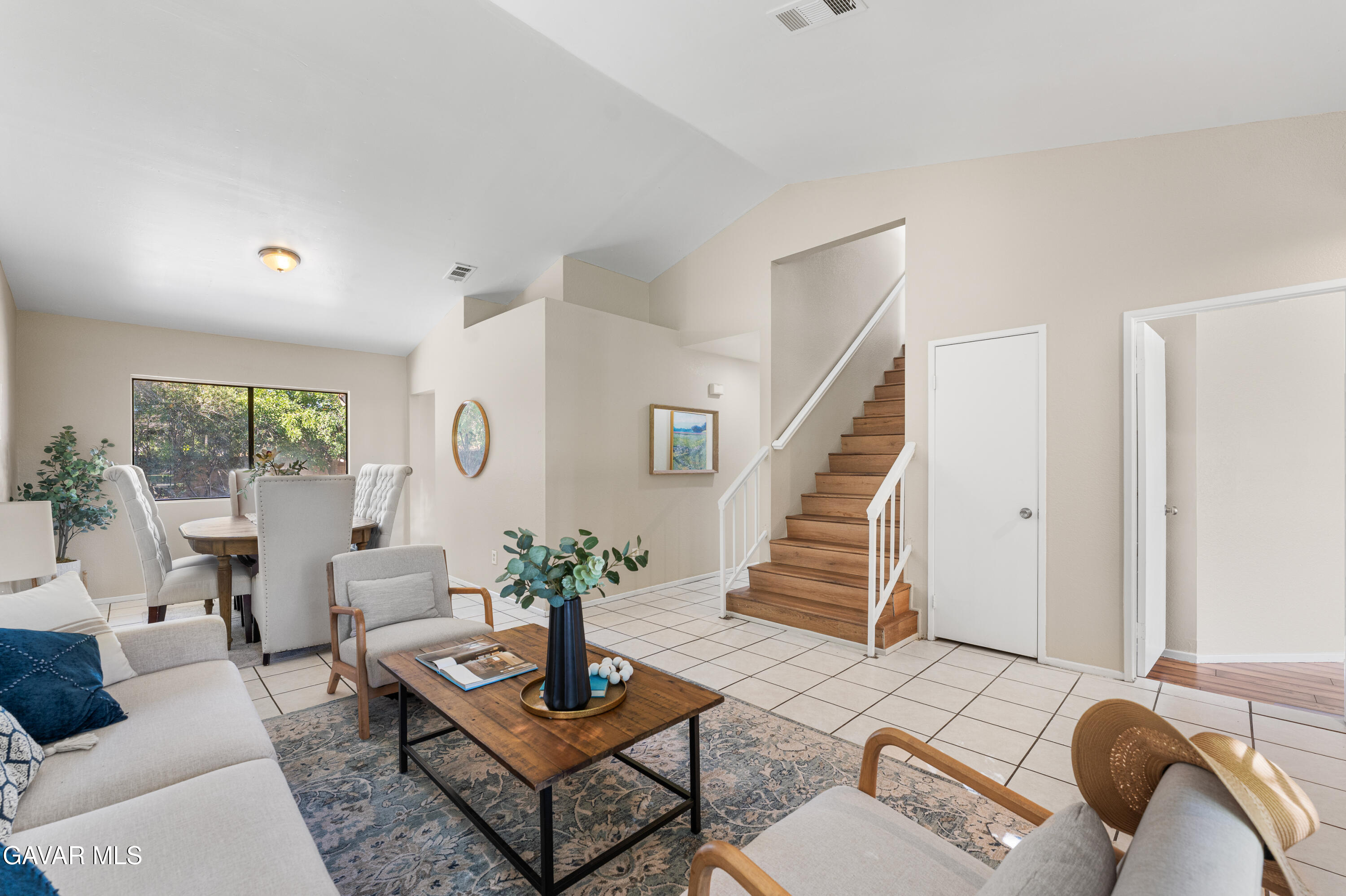44811 Rock Island Drive Property Photo 6