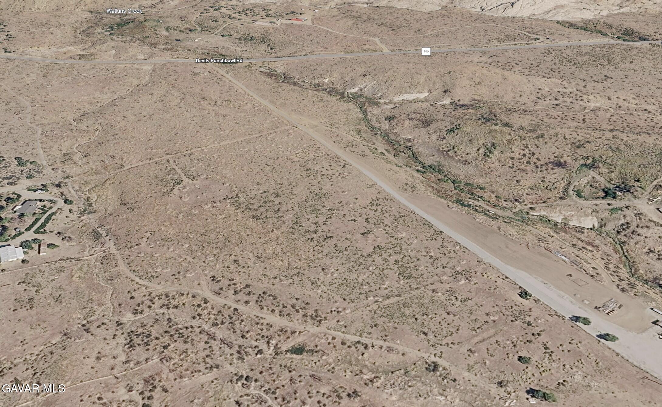 Devils Punchbowl Road Property Photo 2