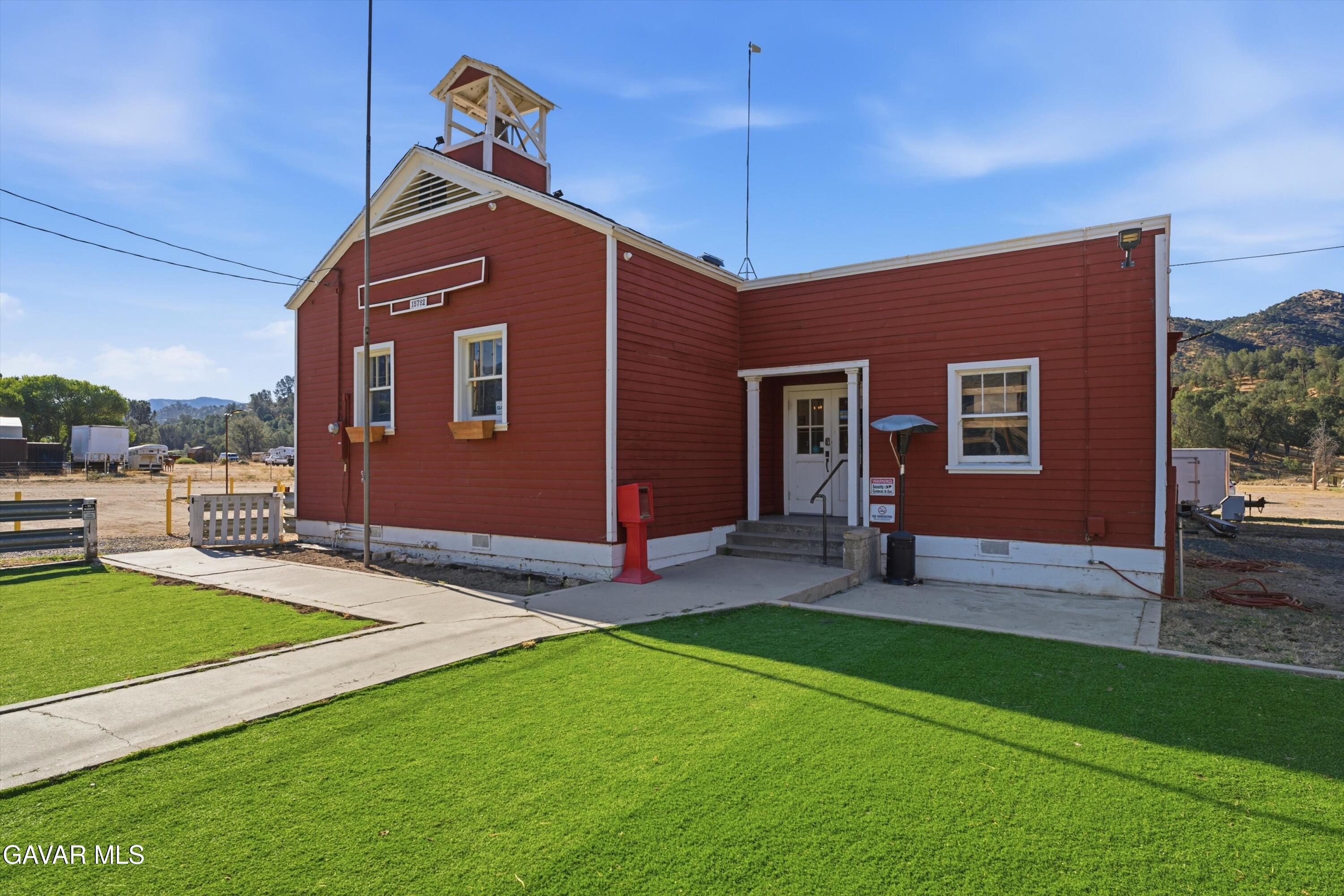 26005877 Property Photo 1