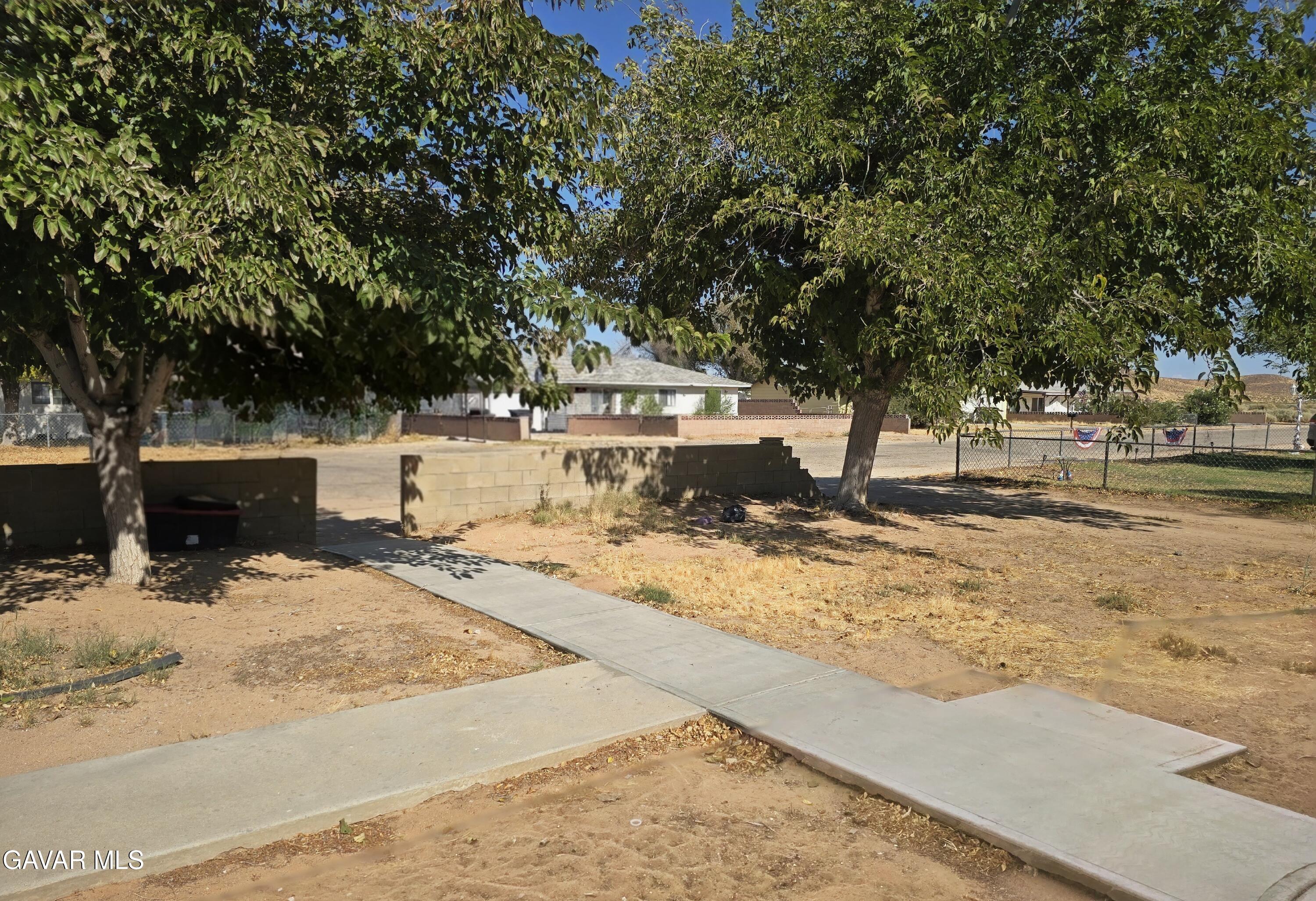 13620 Gilbert Street Property Photo 4
