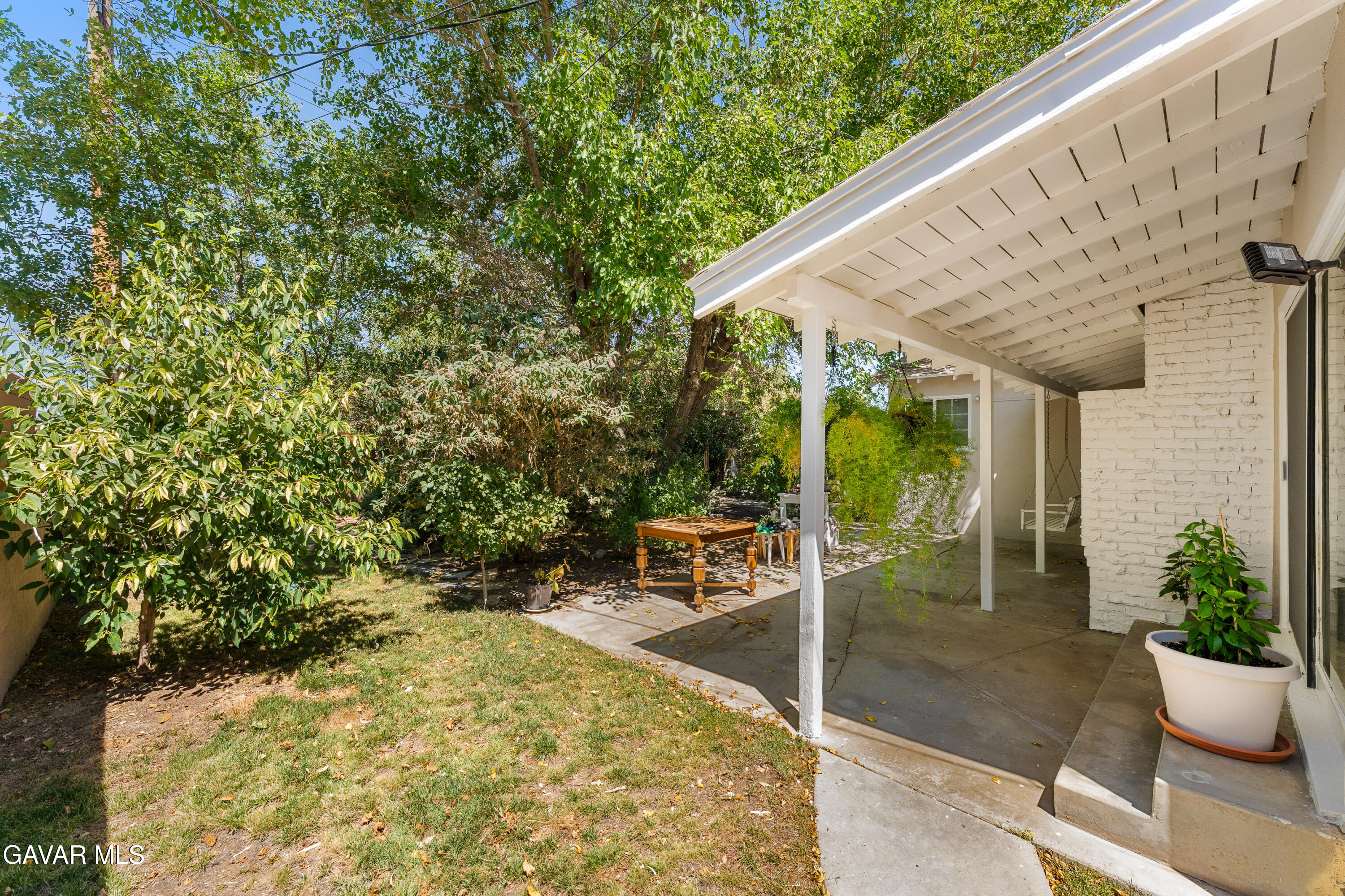 44449 Loneoak Avenue Property Photo 32