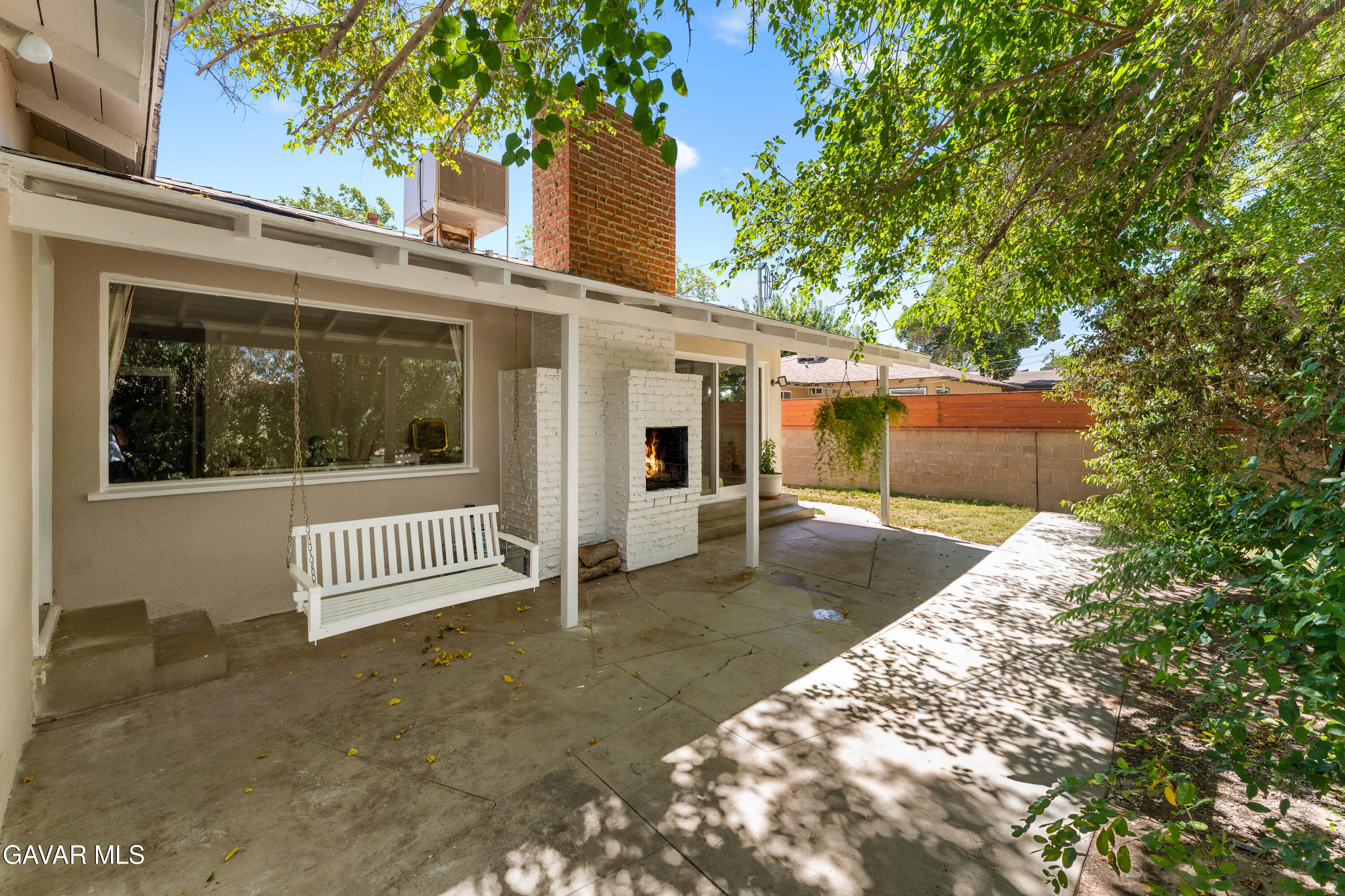 44449 Loneoak Avenue Property Photo 36