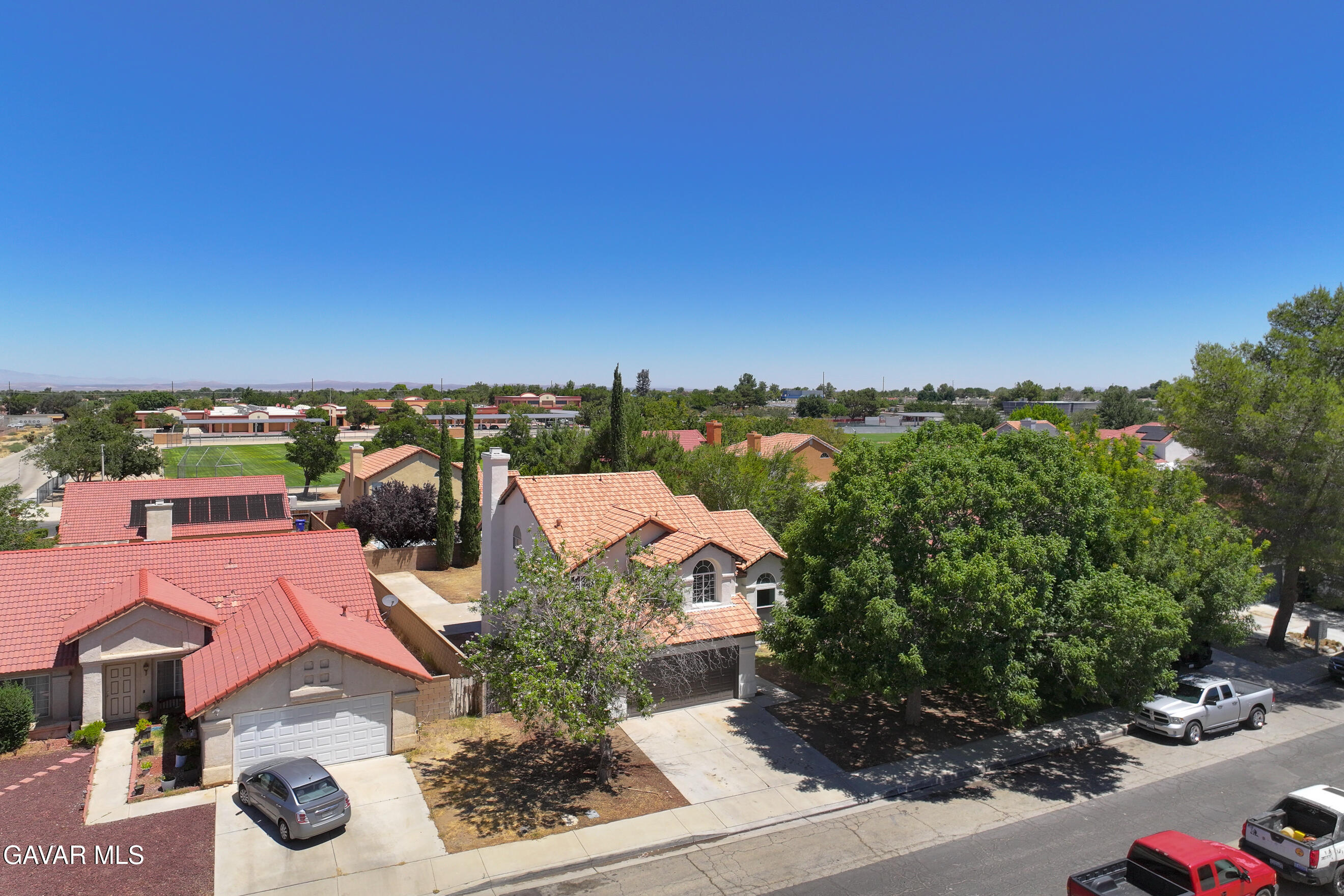 709 E Whitlatch Drive Property Photo 45