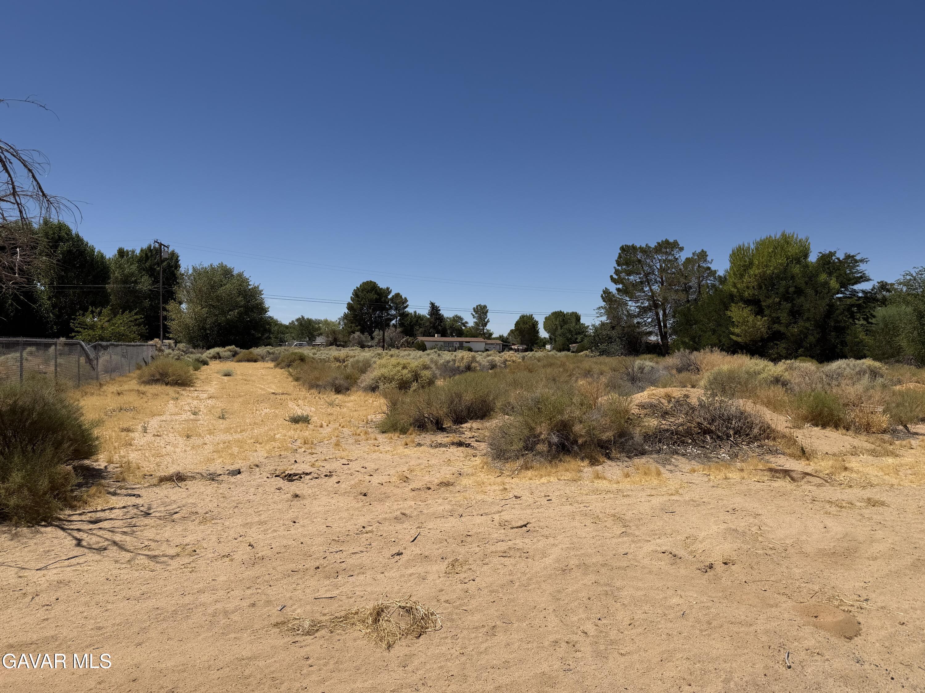 16844 Mountain Avenue Property Photo 5