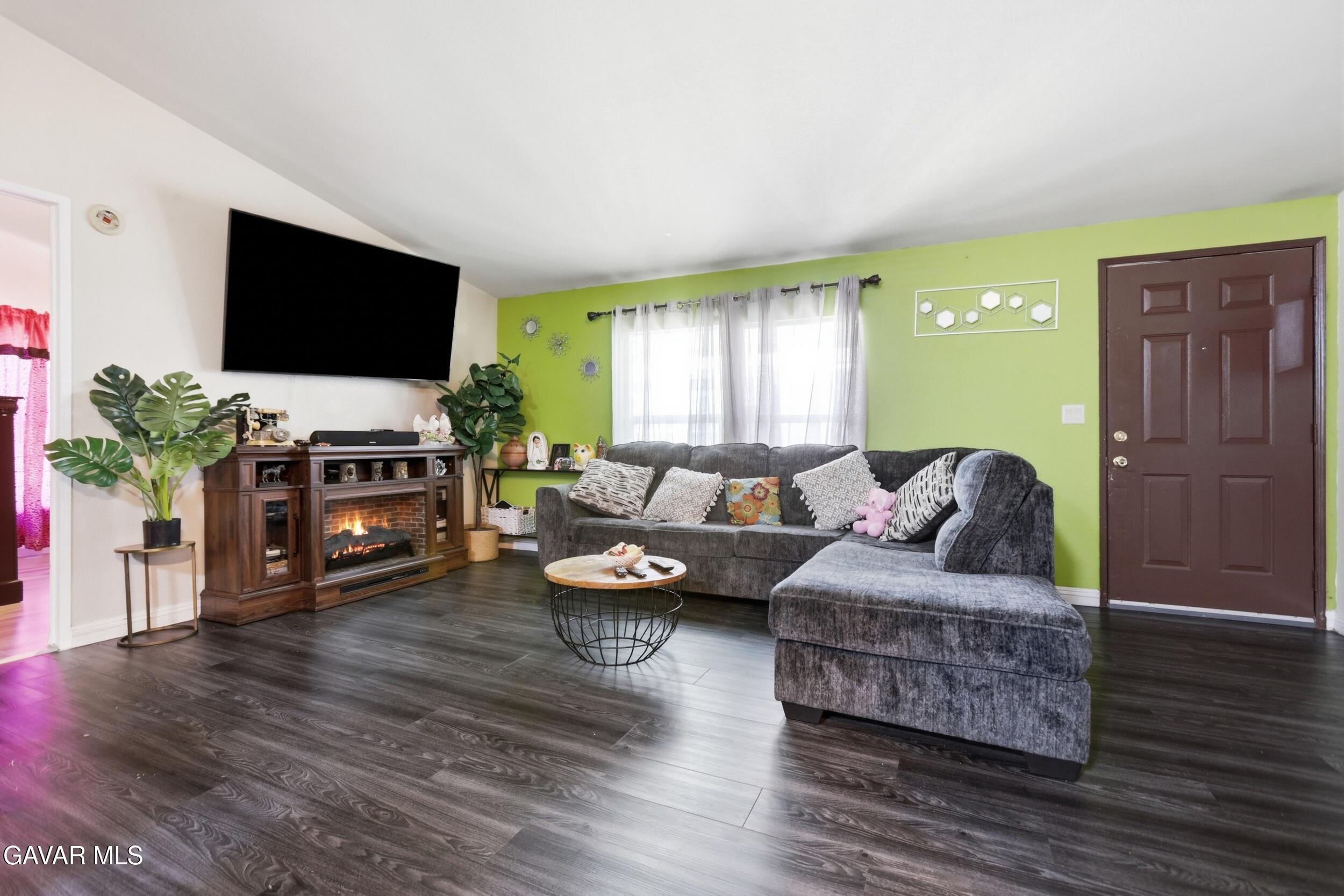 350 E San Jacinto Avenue, 178 Property Photo 5