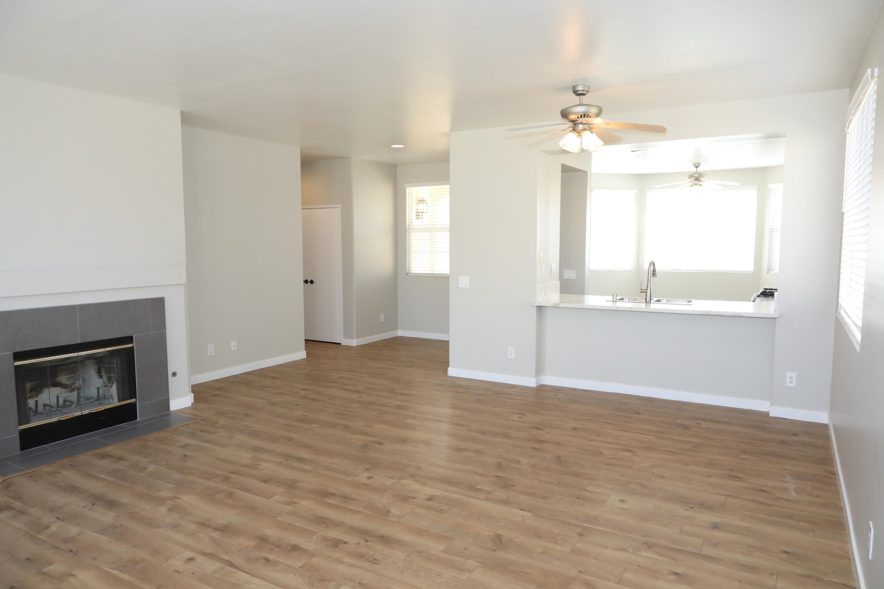 1559 W Avenue H4 Property Photo 5