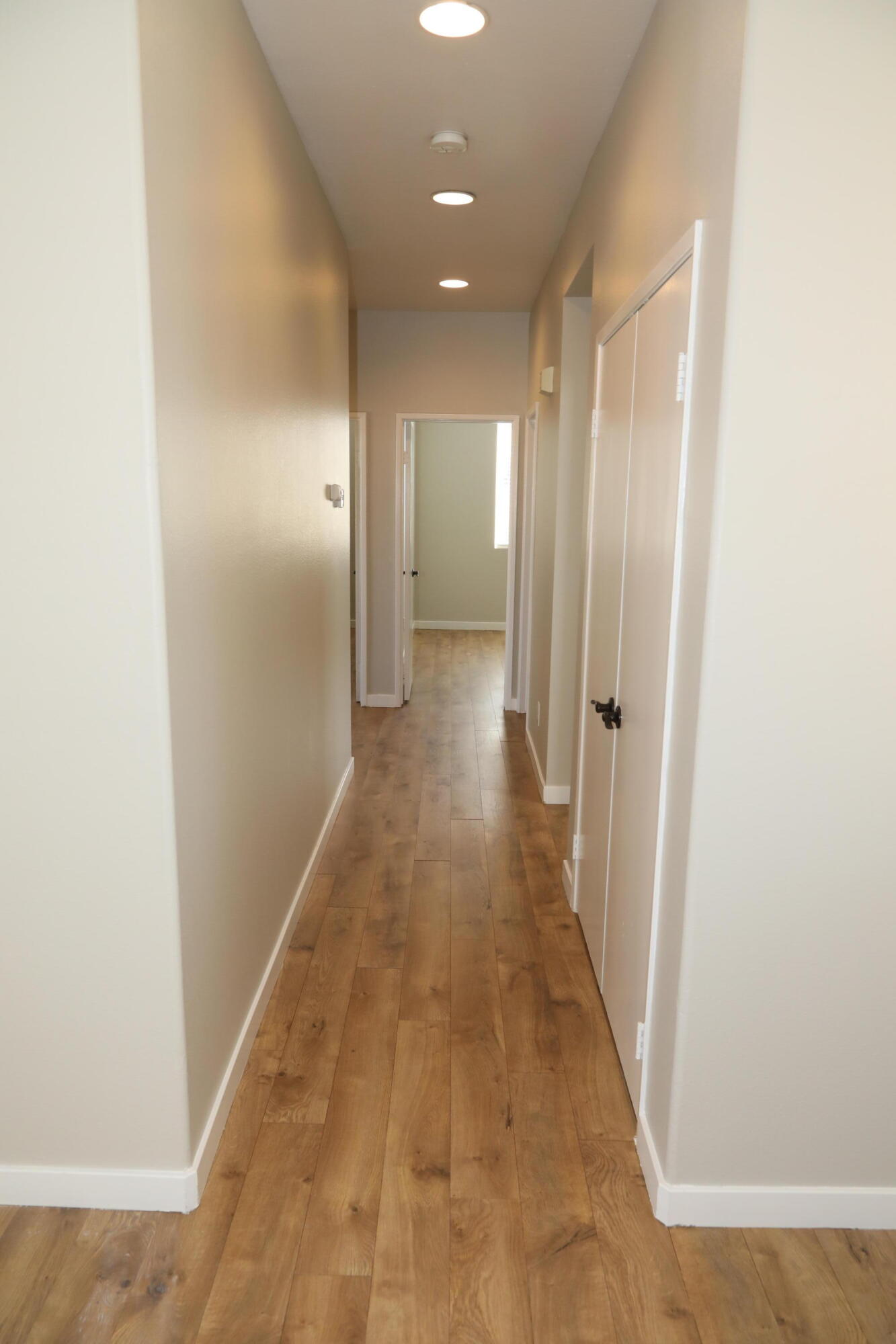 1559 W Avenue H4 Property Photo 8