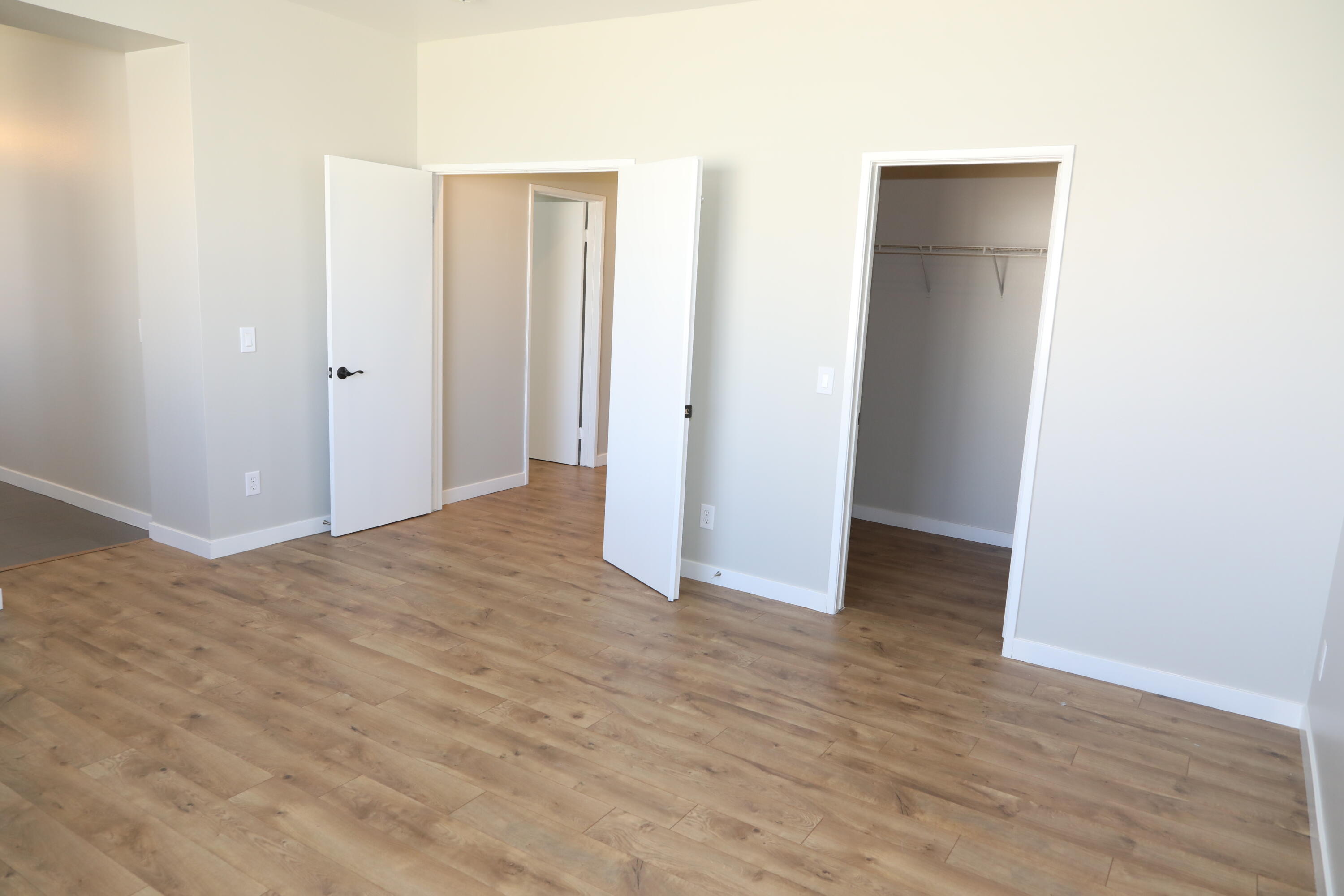 1559 W Avenue H4 Property Photo 13