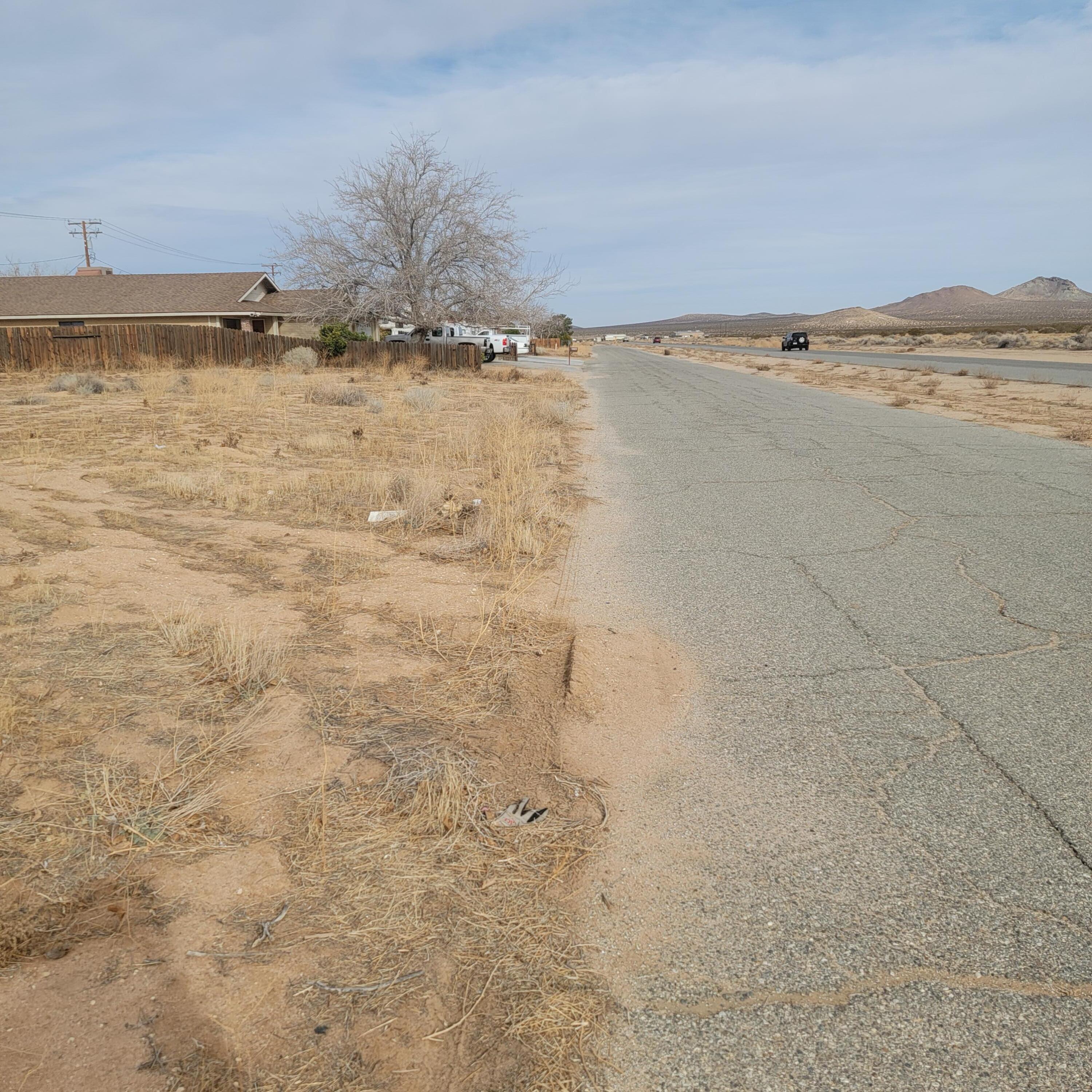Redwood Boulevard Property Photo 3