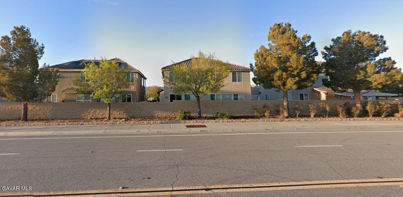 5701 W Avenue J8 Property Photo 2