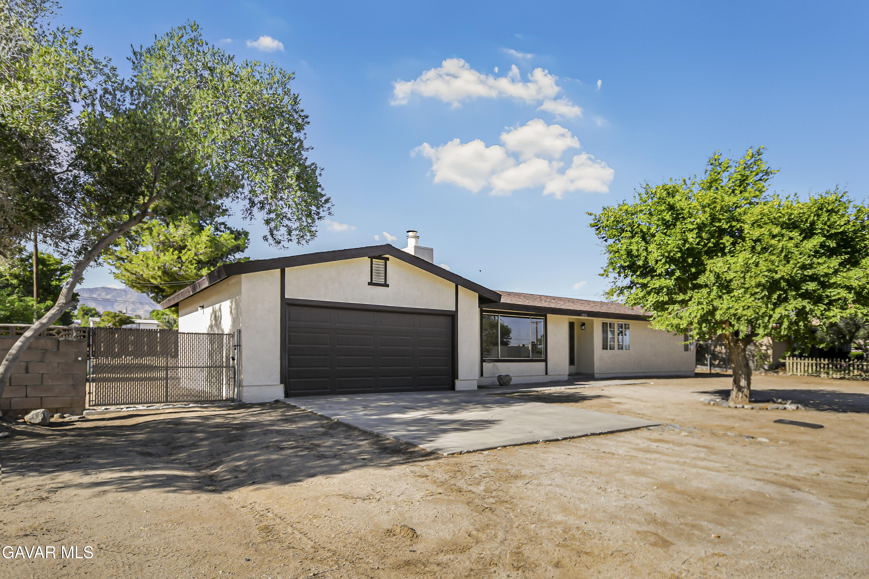 13116 E Avenue W10 Property Photo 1