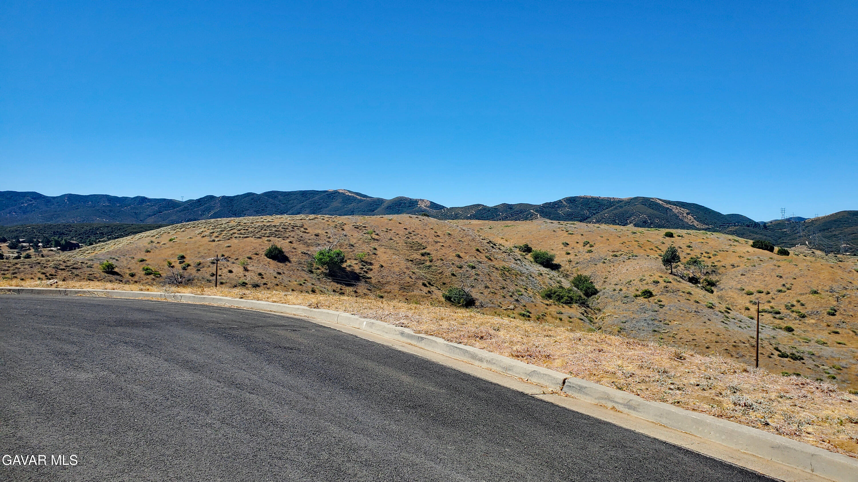 Mccloud Dr Property Photo 3