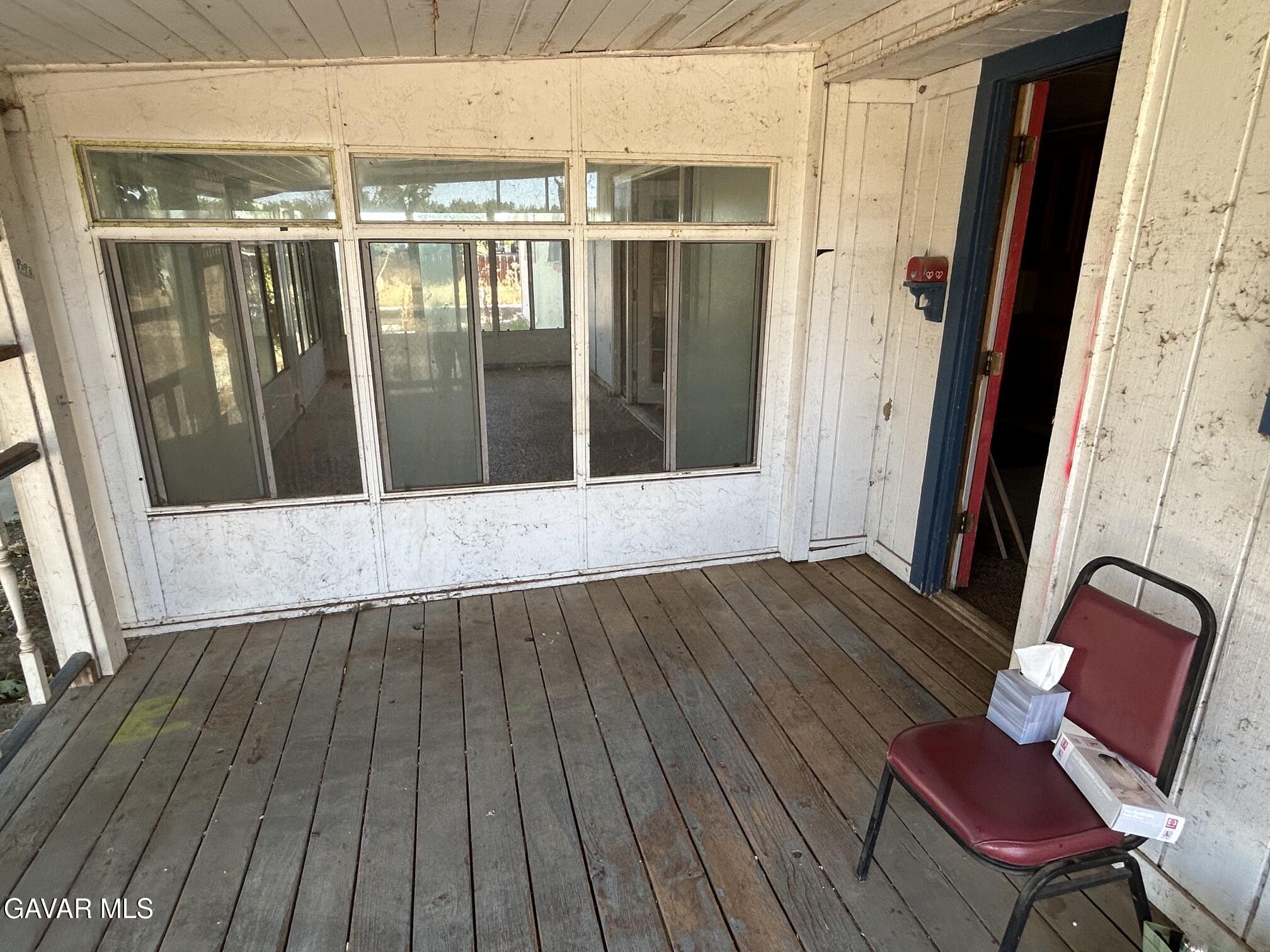 19151 Grangeville Boulevard Property Photo 6