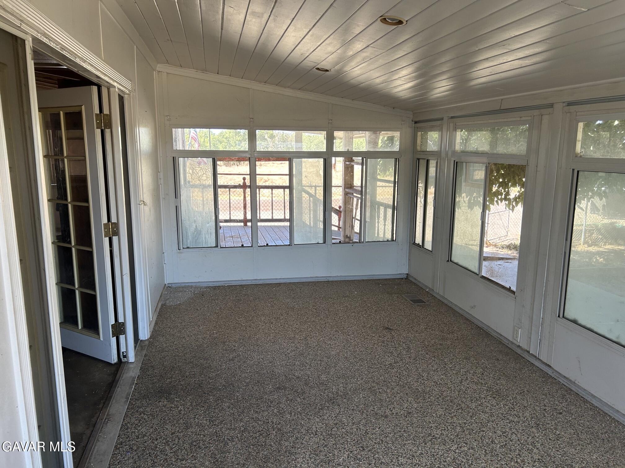 19151 Grangeville Boulevard Property Photo 7