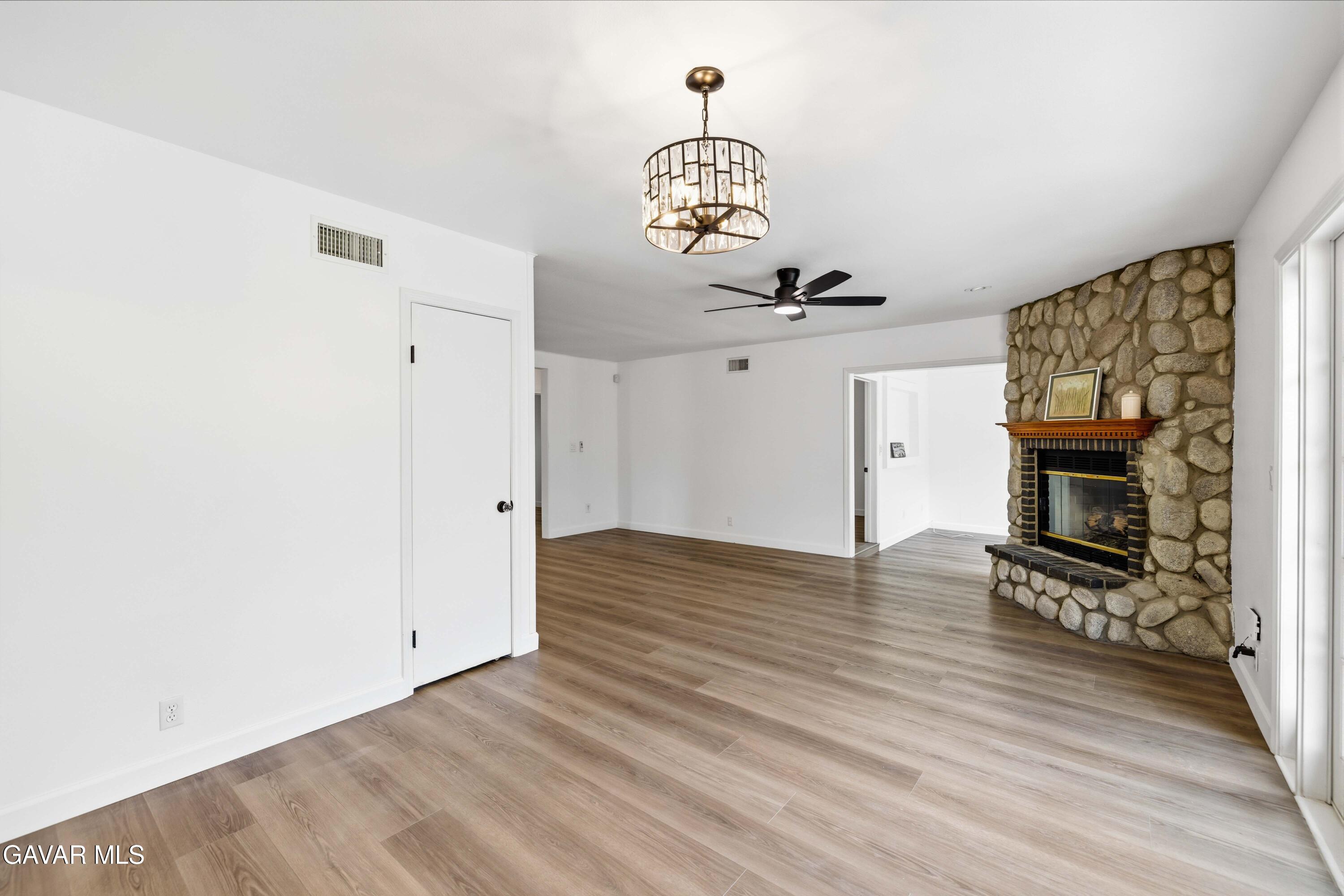 16615 Tupper Street Property Photo 8