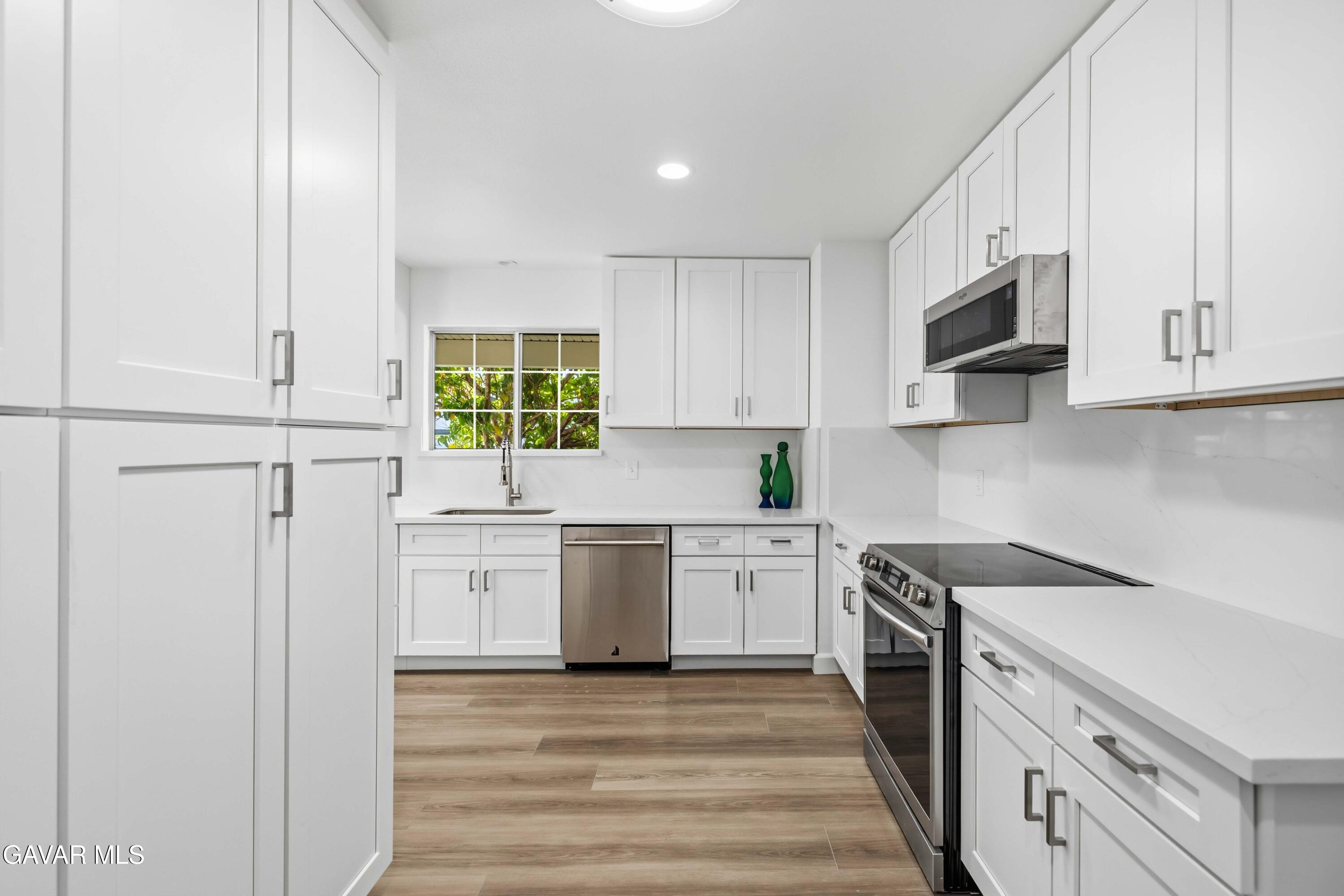 16615 Tupper Street Property Photo 16