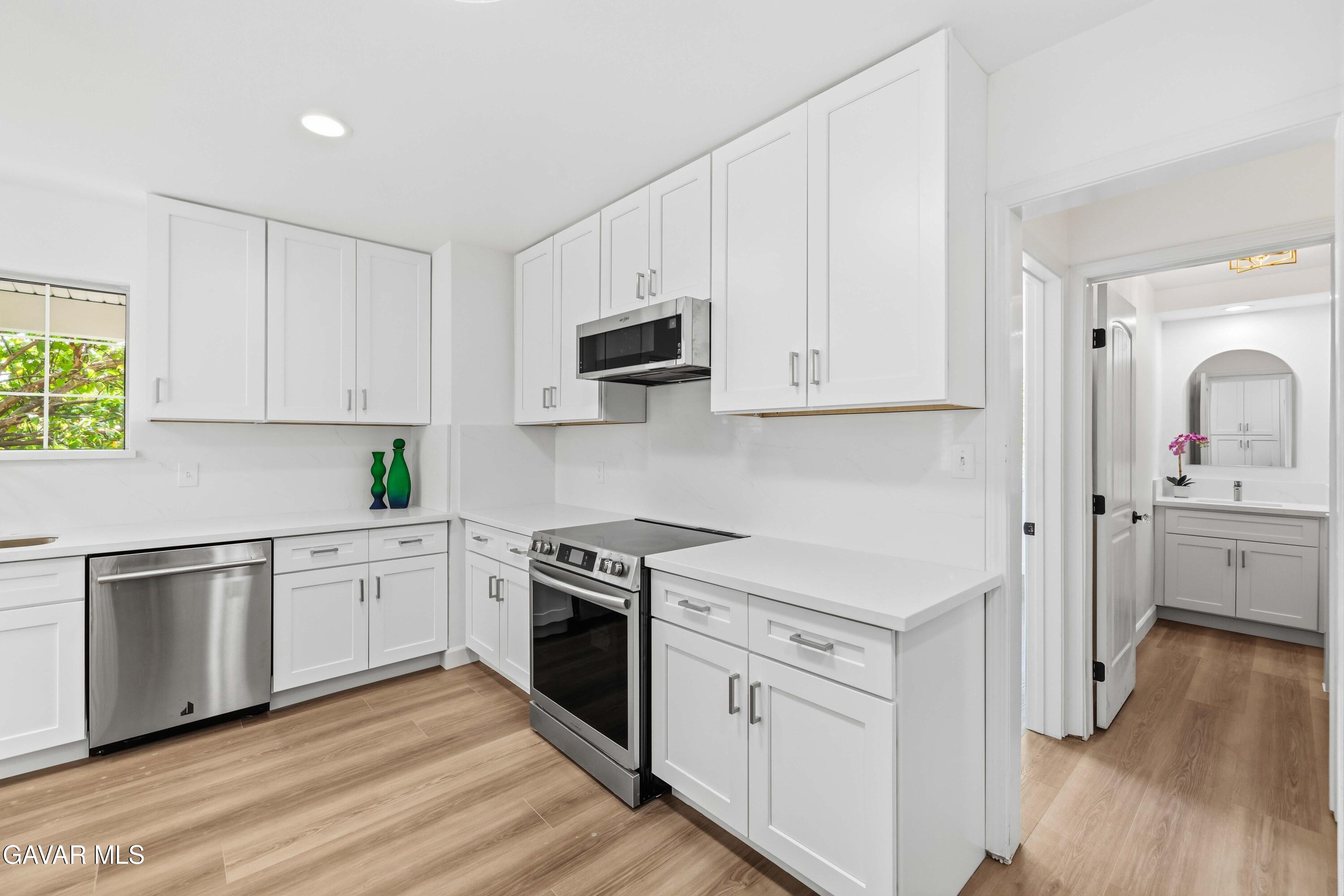 16615 Tupper Street Property Photo 19