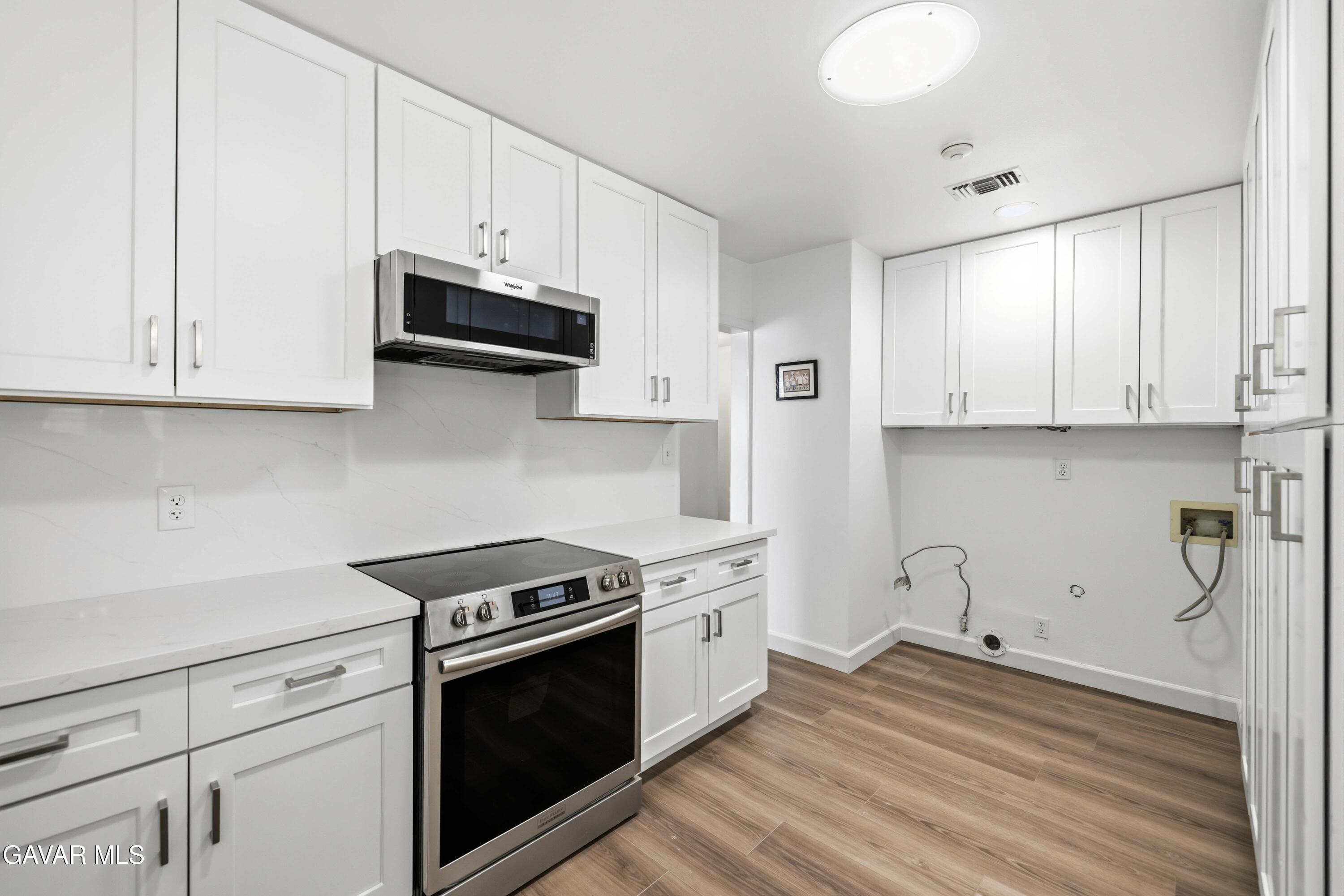 16615 Tupper Street Property Photo 20
