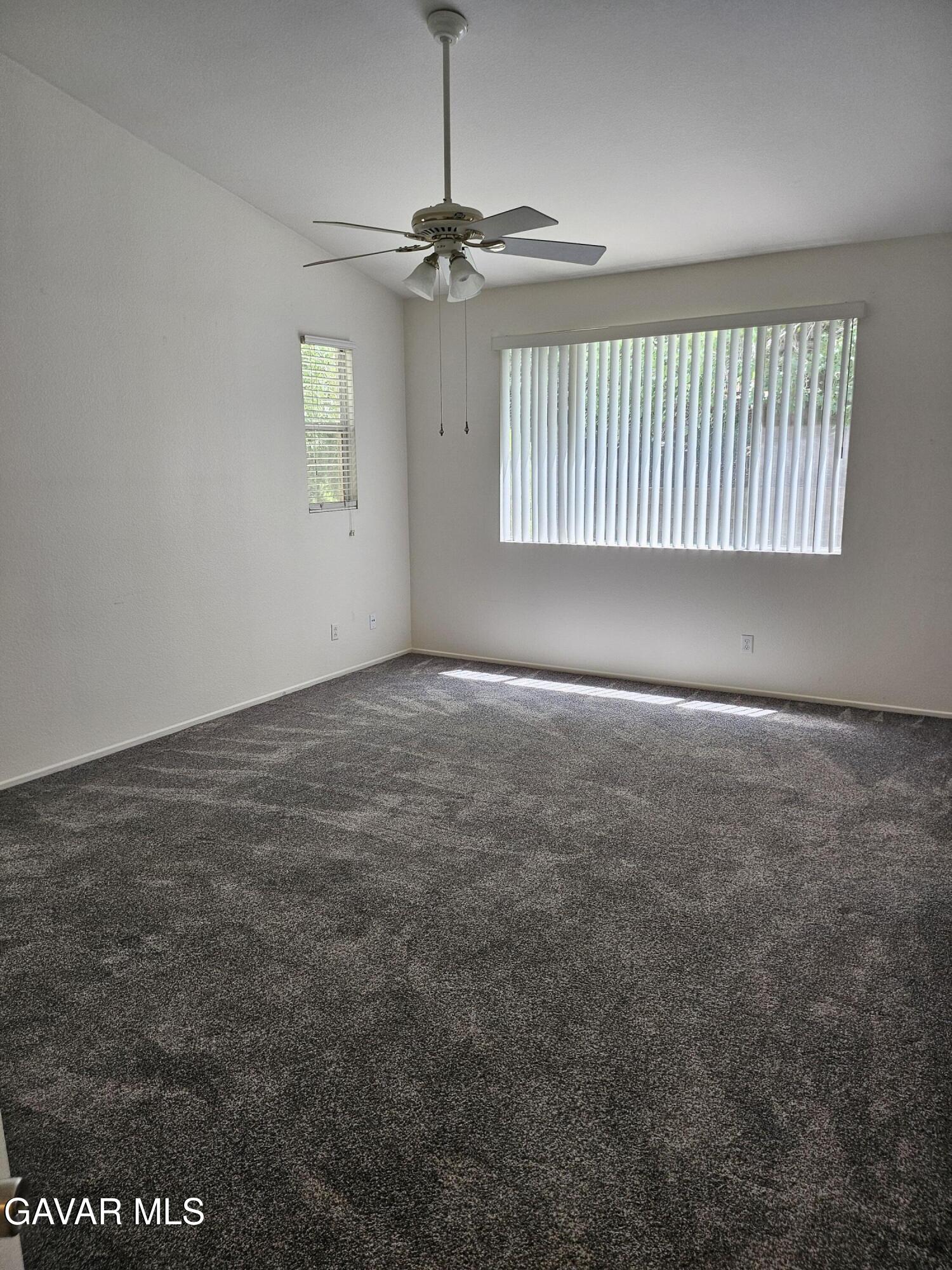 3422 Tamarisk Drive Property Photo 6