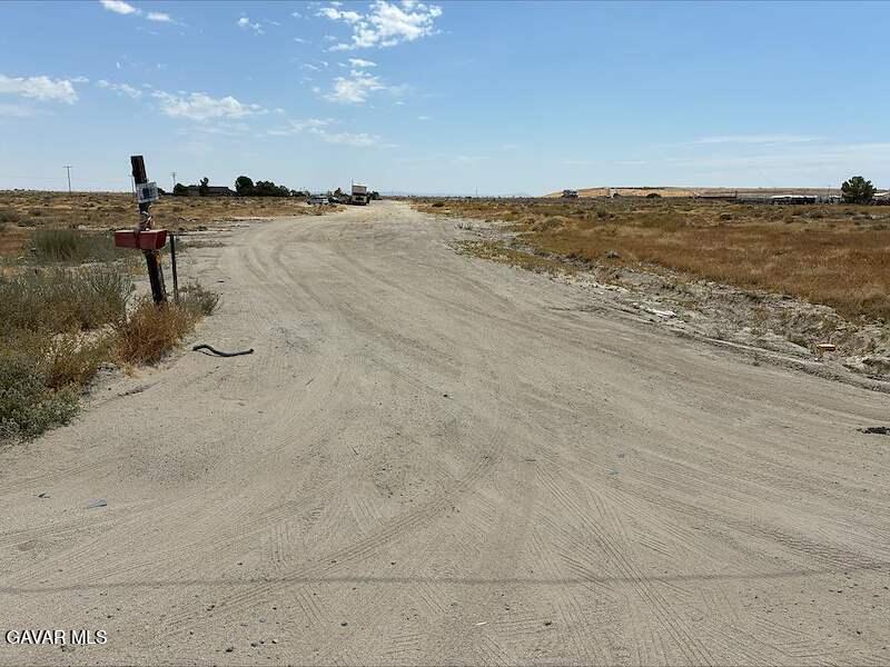 Vic Division St And Ave E12 Property Photo 1
