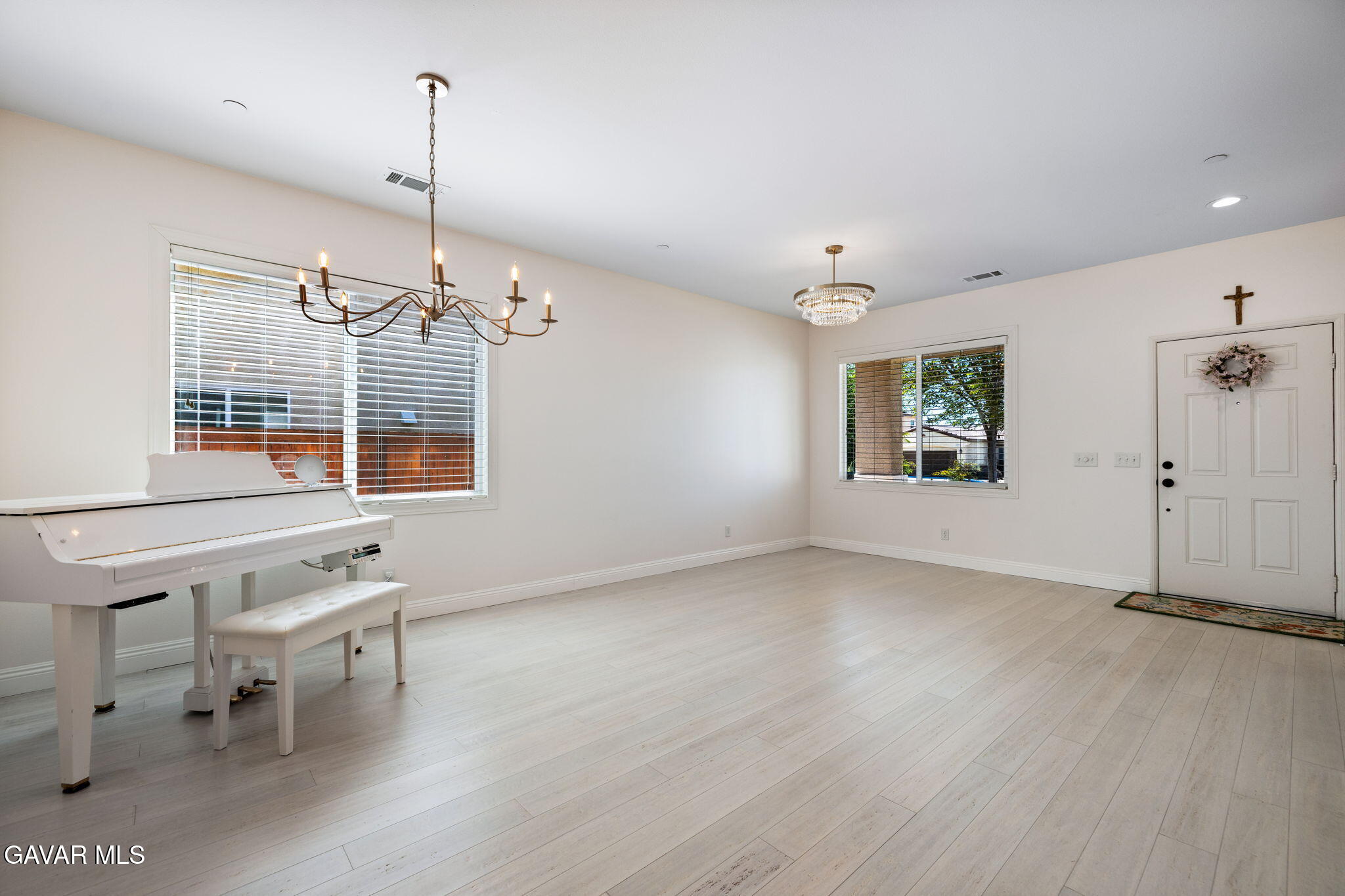 3559 Half Dome Avenue Property Photo 8