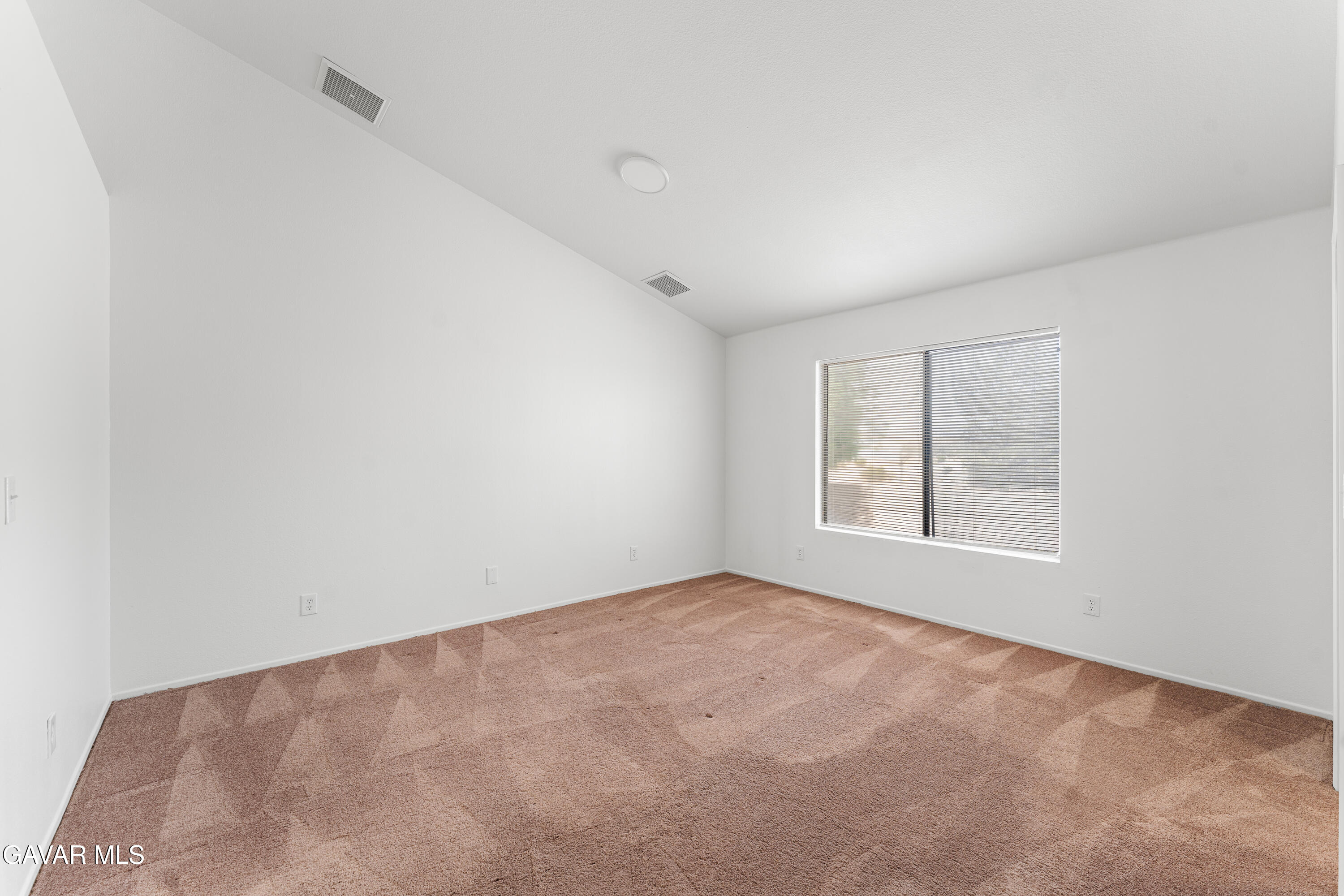 1000 Cloverdale Court Property Photo 23