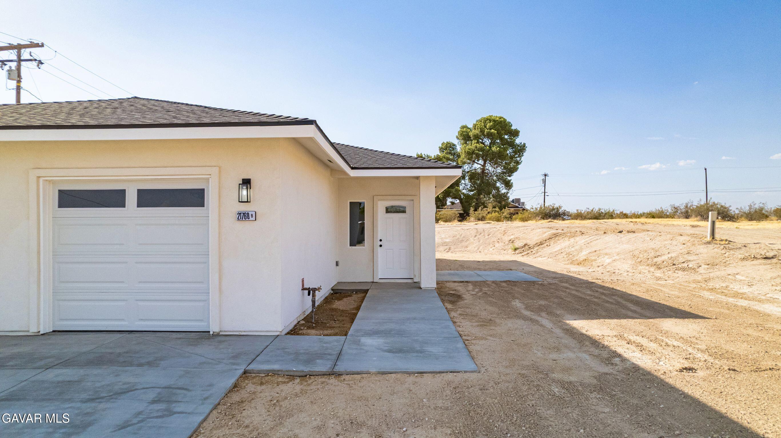 21760 Ives Drive Property Photo 4