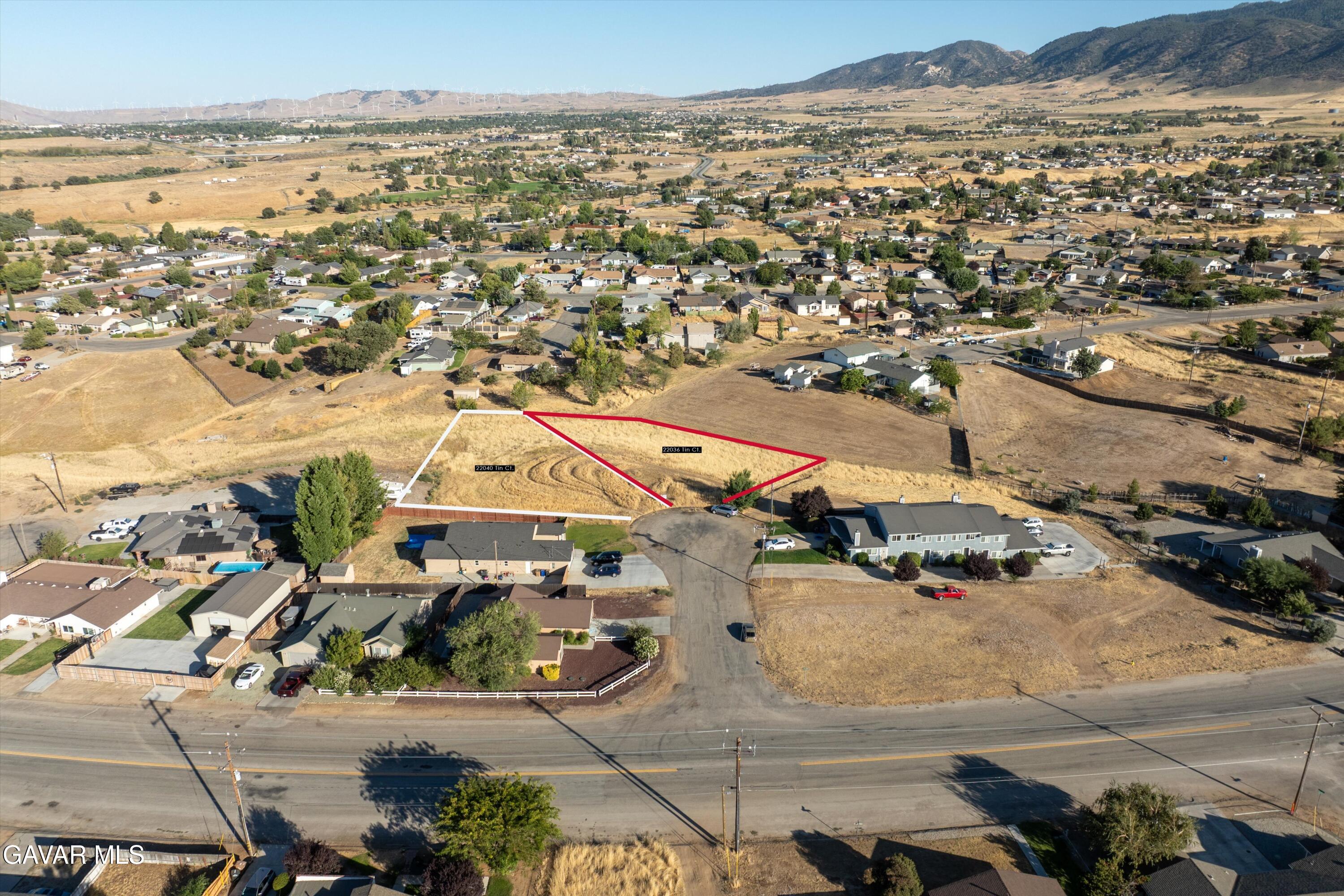 22036 Tin Court Property Photo 4