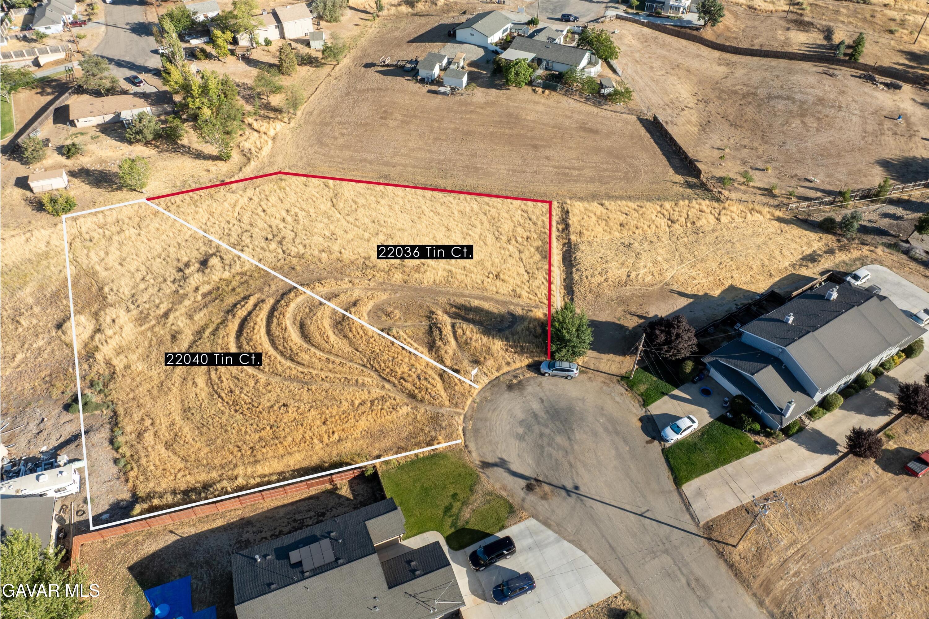 22036 Tin Court Property Photo 5