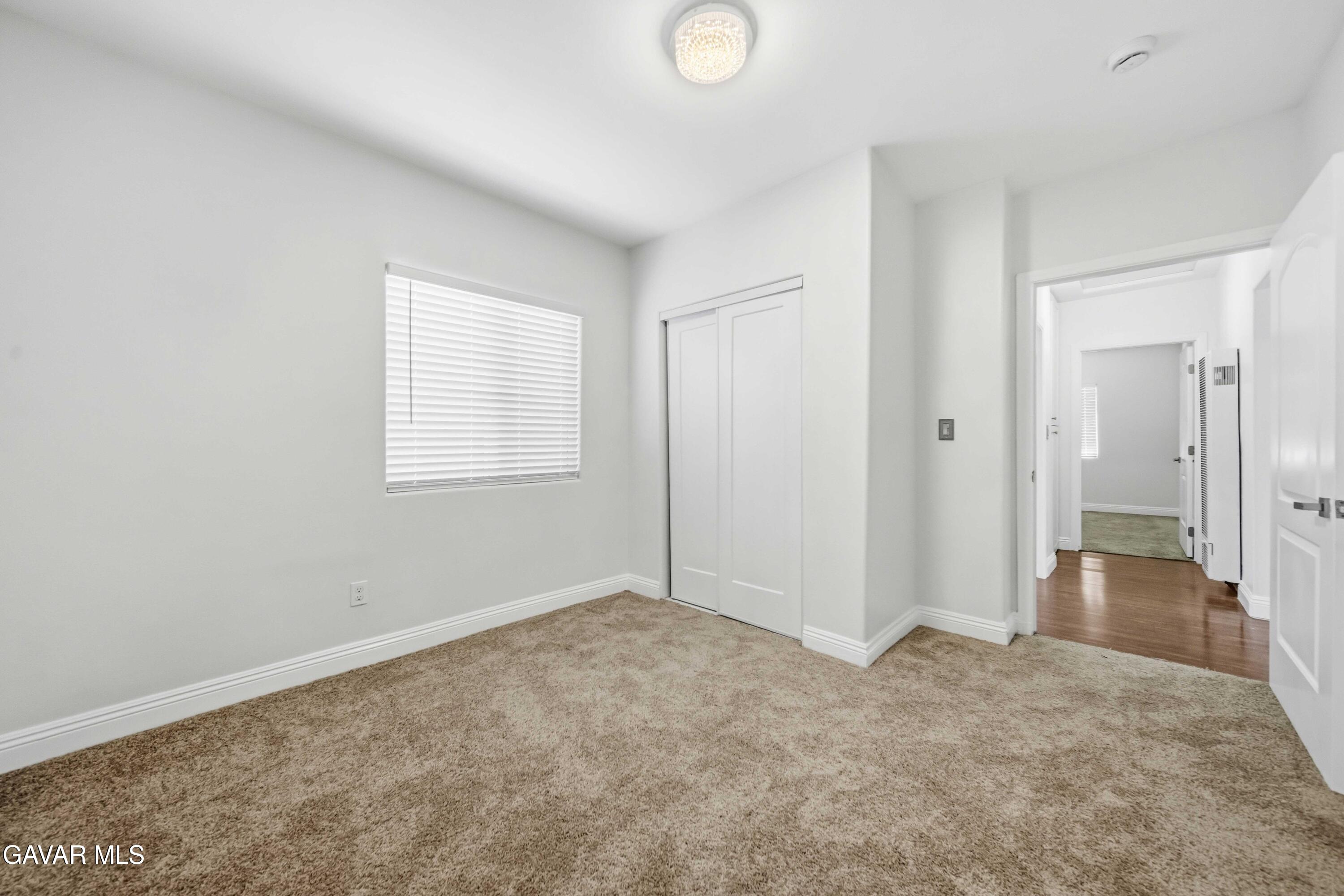 1319 E 75th Street Property Photo 8