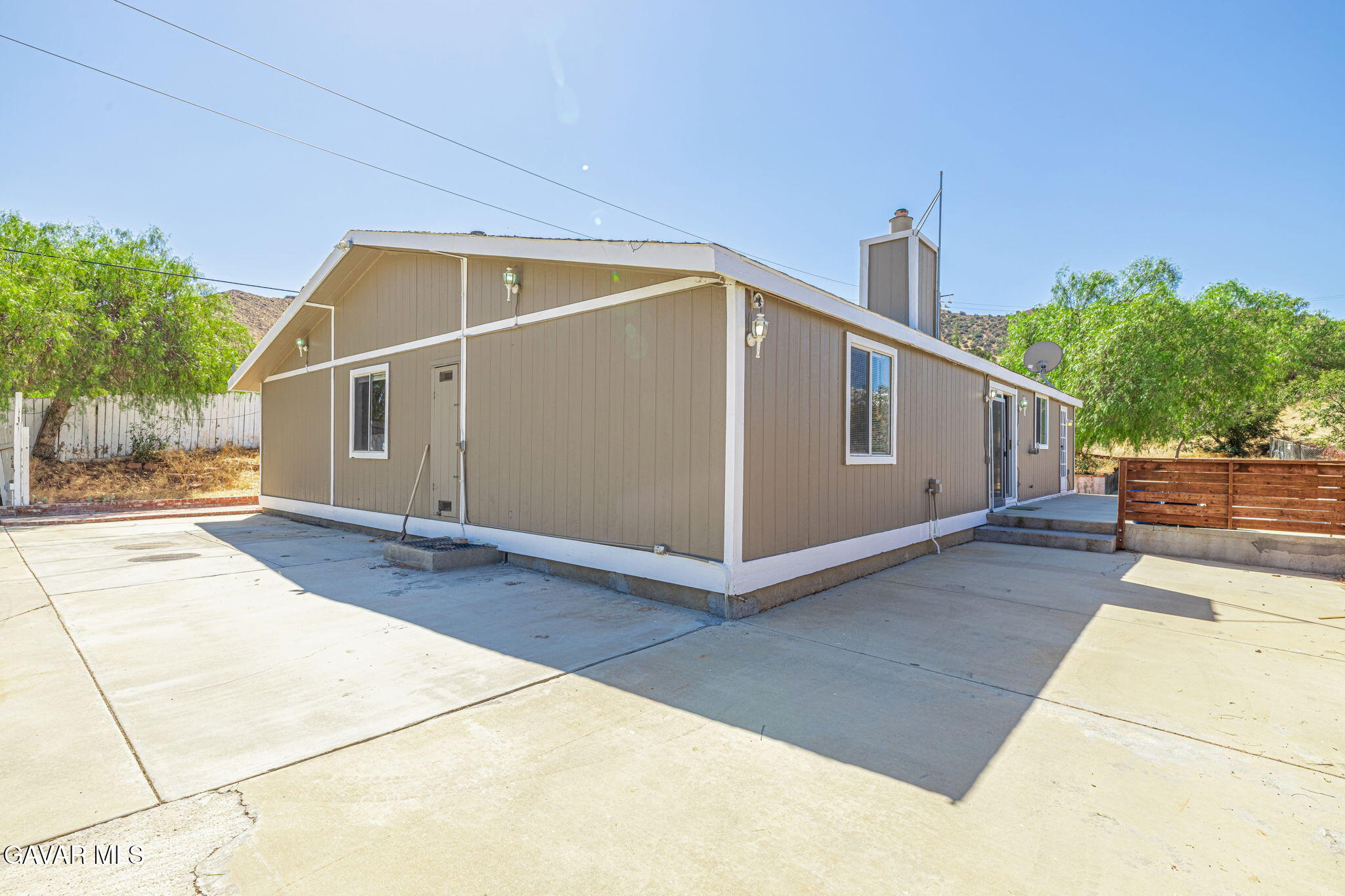 510 E Soledad Pass Road Property Photo 1