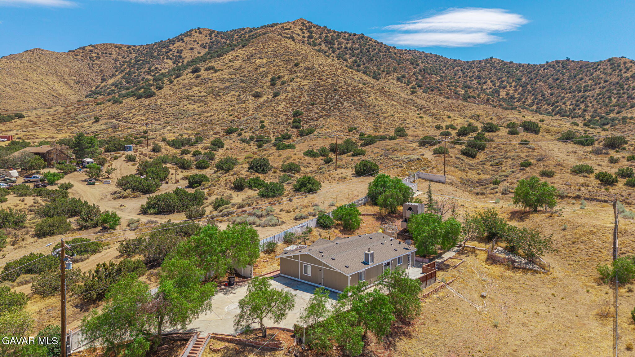 510 E Soledad Pass Road Property Photo 2