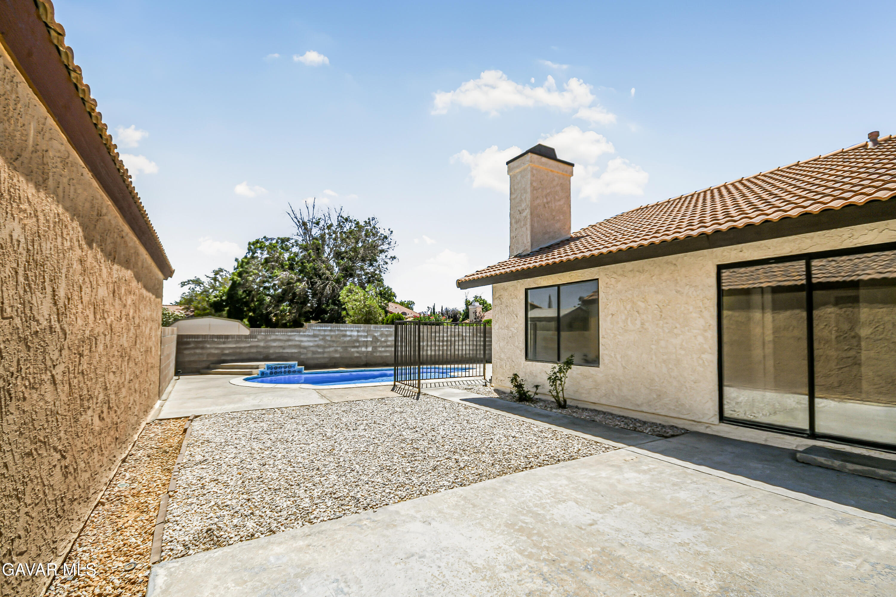 37456 Lilacview Avenue Property Photo 34