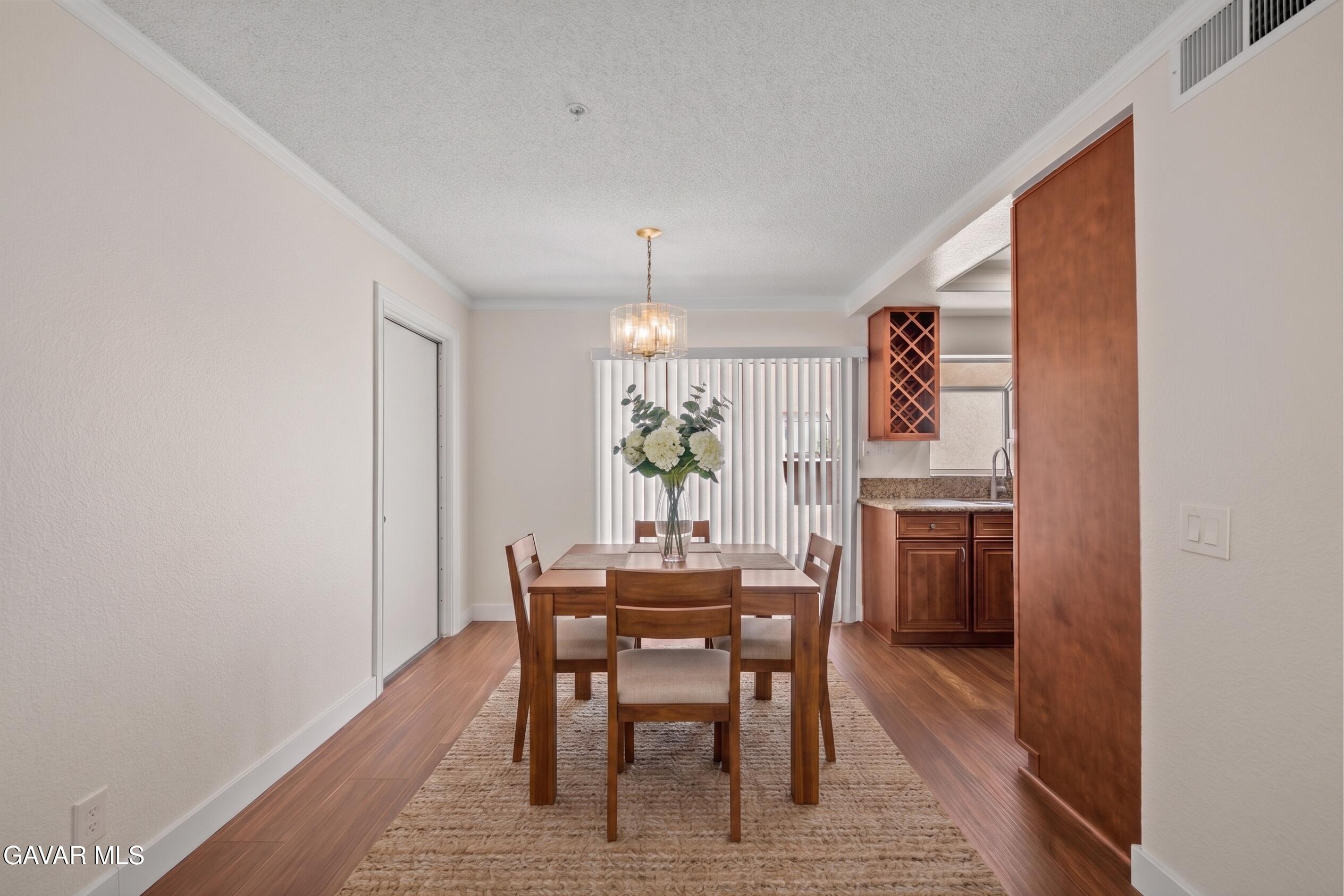 8800 Burnet Avenue, Unit 7 Property Photo 8