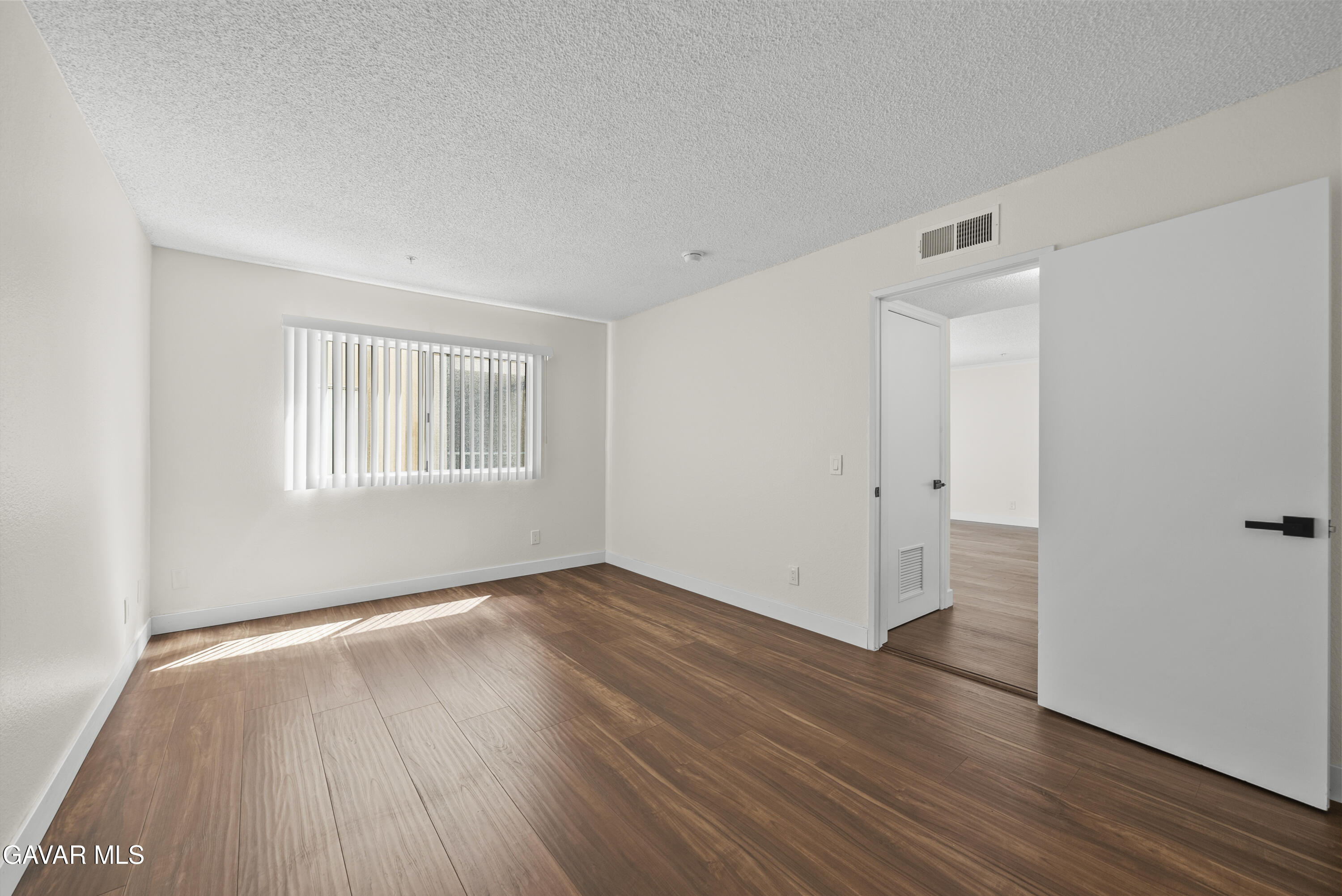 8800 Burnet Avenue, Unit 7 Property Photo 15