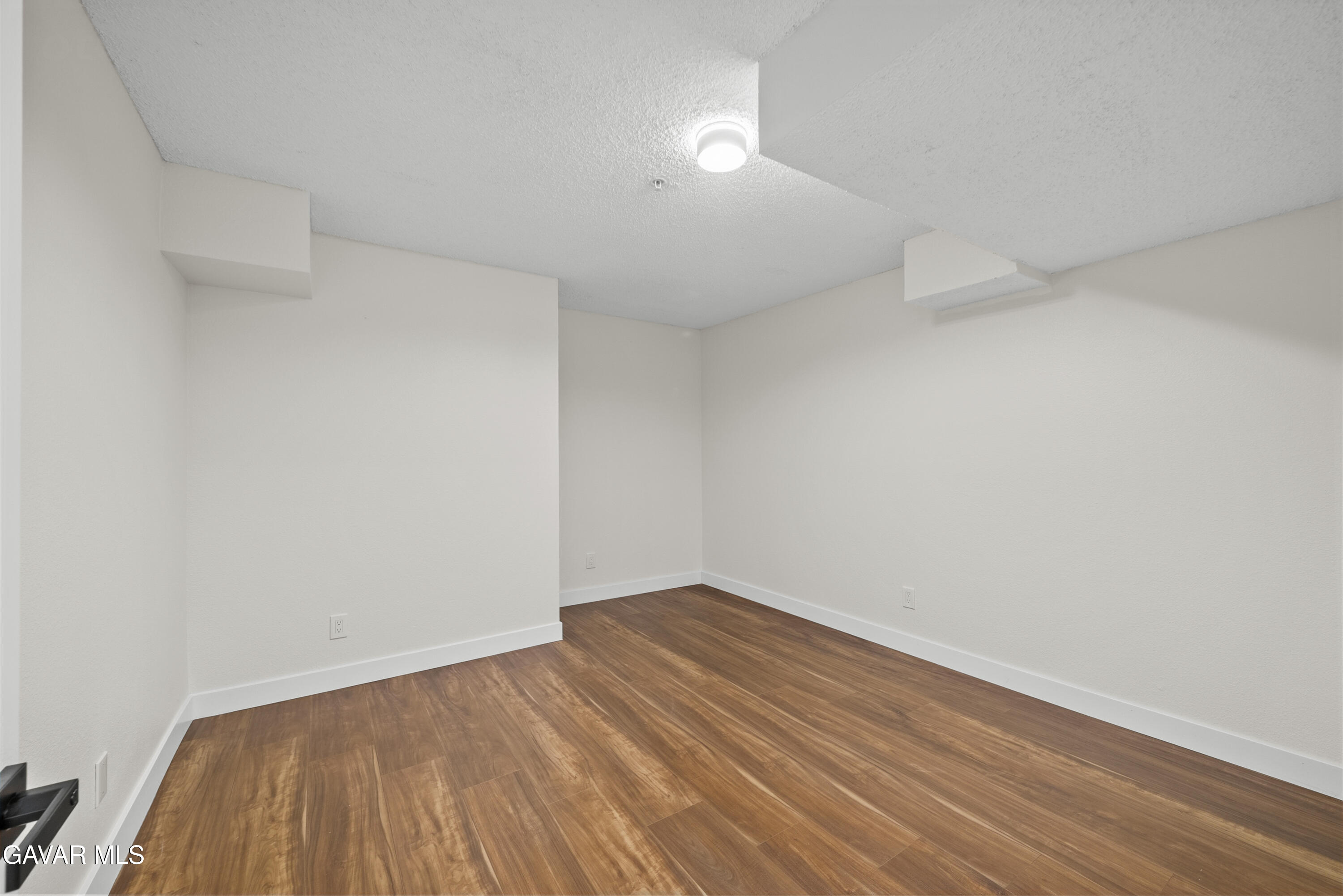 8800 Burnet Avenue, Unit 7 Property Photo 26