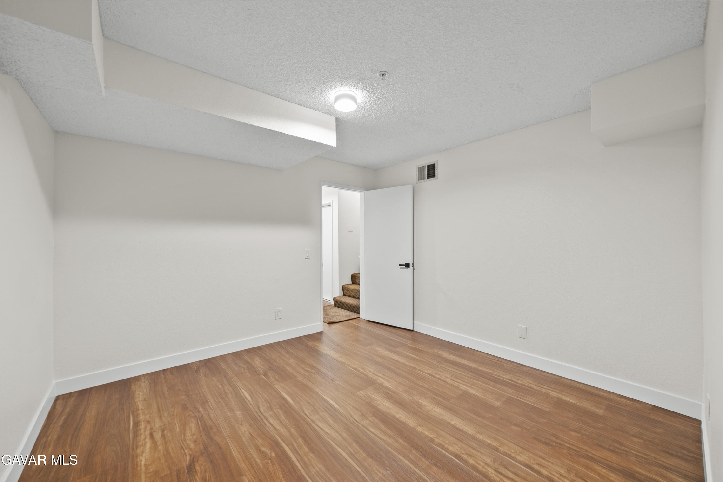 8800 Burnet Avenue, Unit 7 Property Photo 27