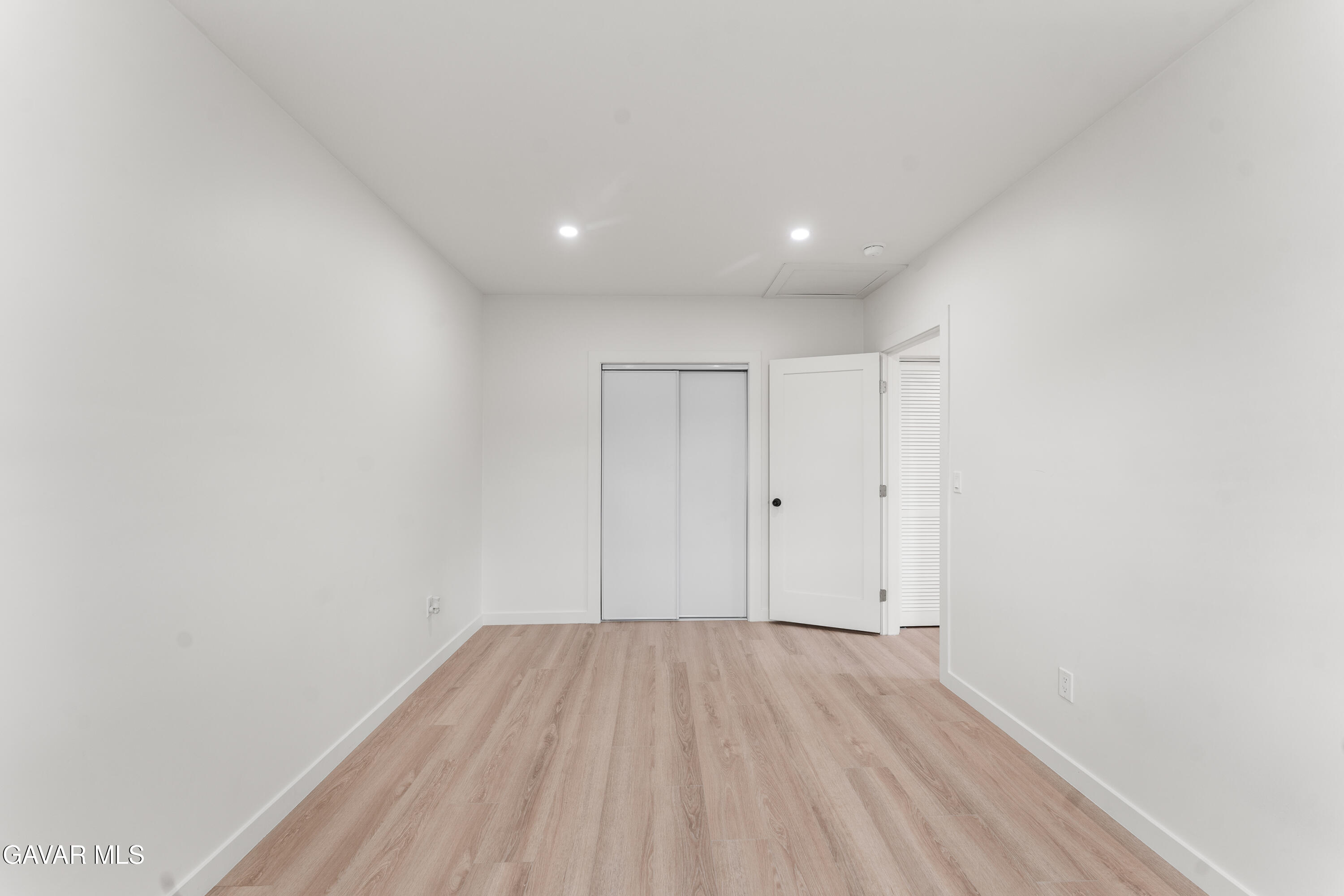 9753 Mercedes Avenue Property Photo 45