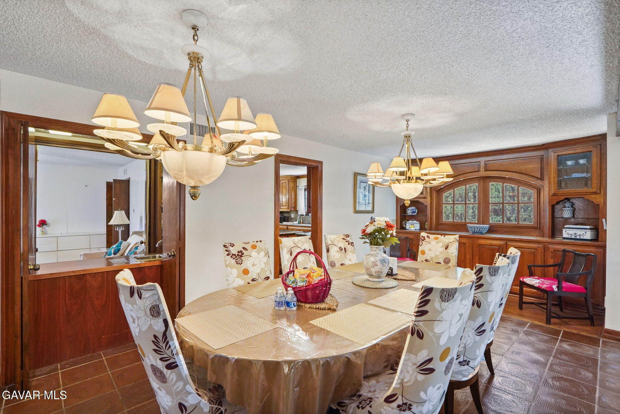 10307 Donna Avenue Property Photo 11