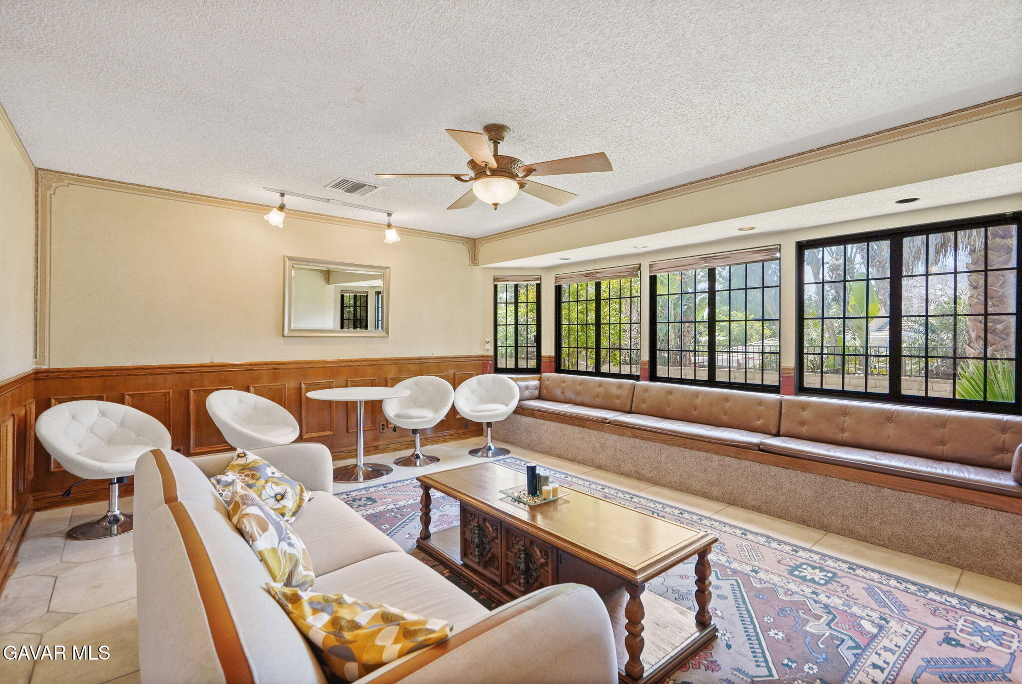 10307 Donna Avenue Property Photo 13