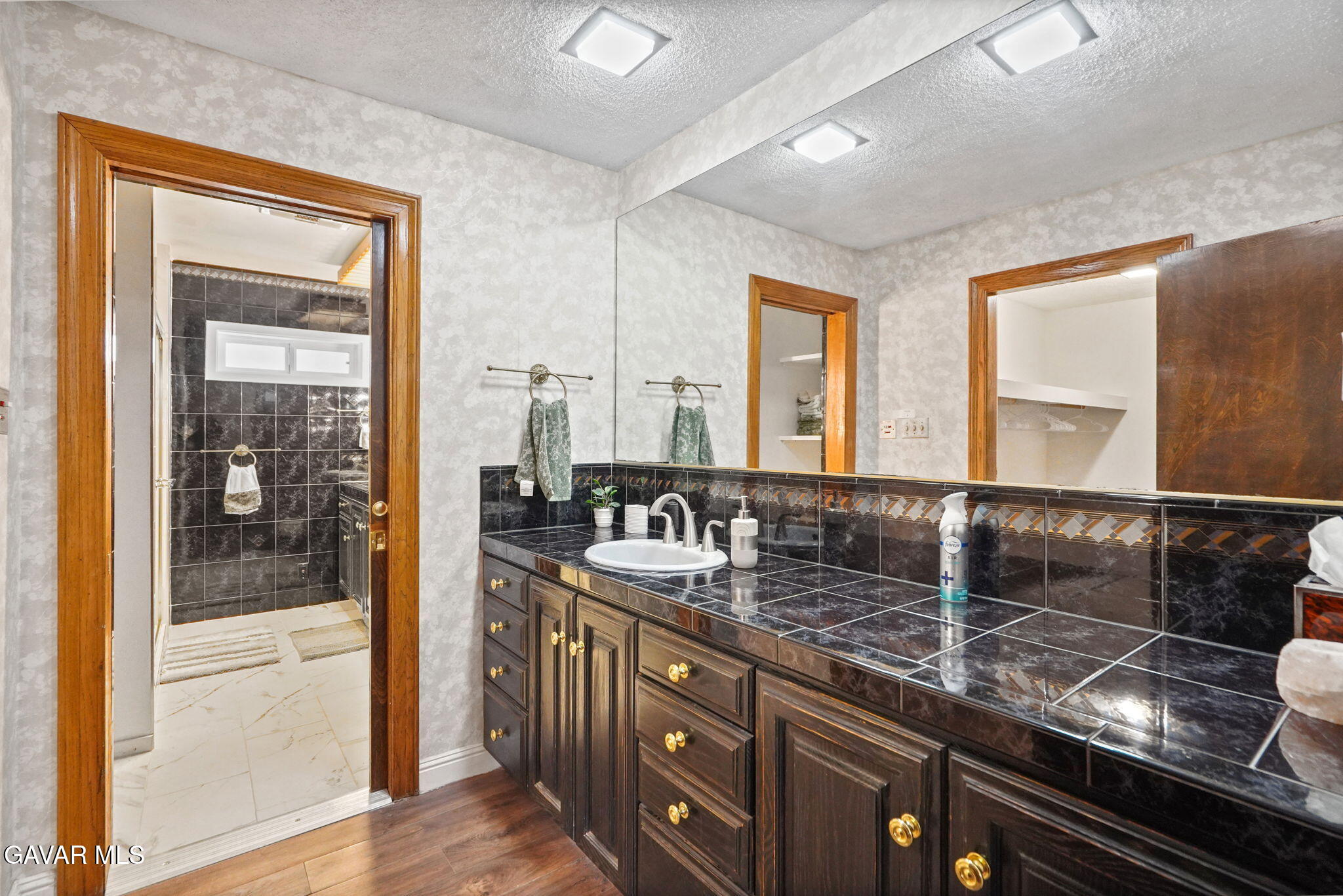 10307 Donna Avenue Property Photo 18