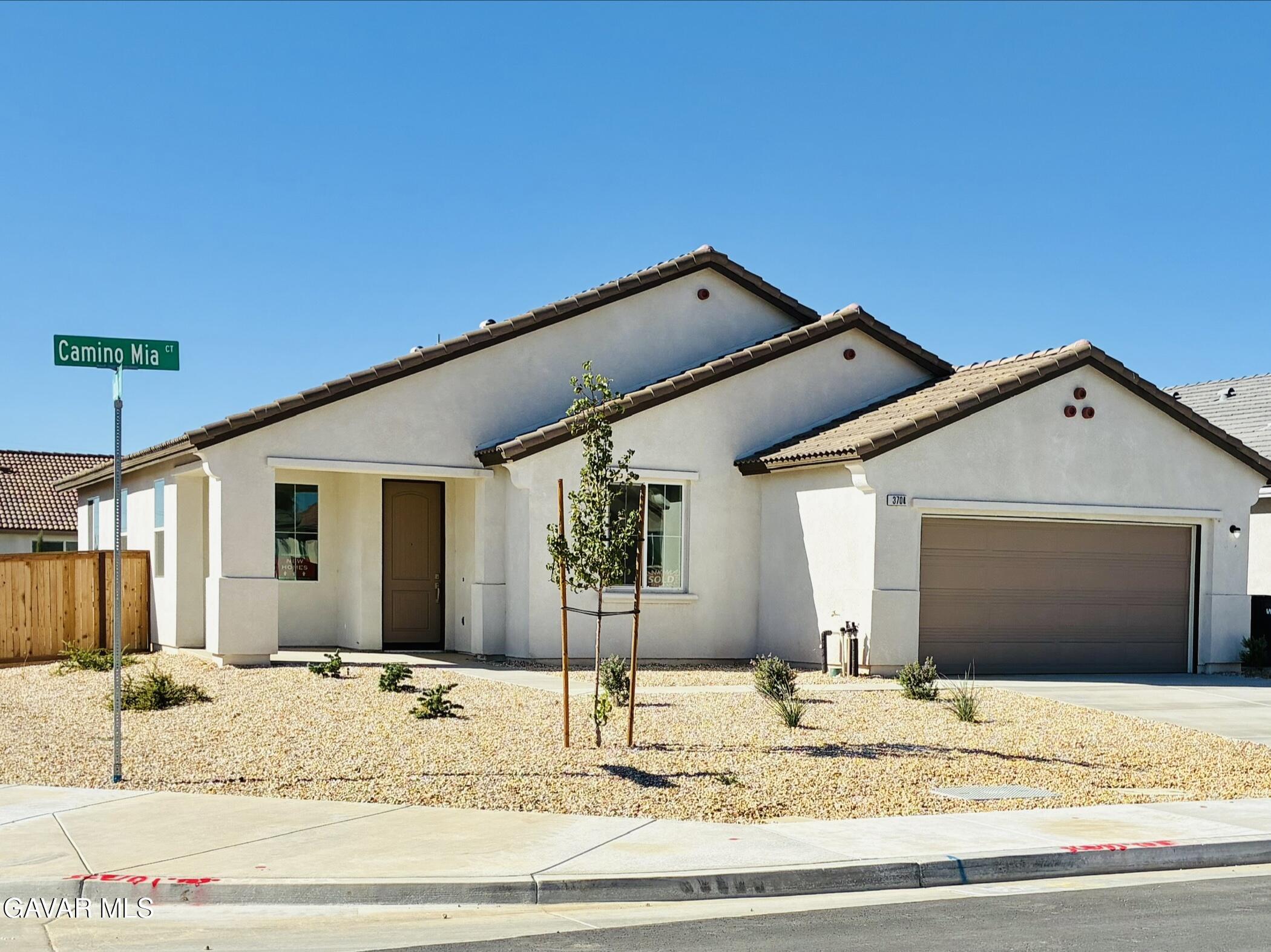 3704 Camino Mia Court Property Photo 1